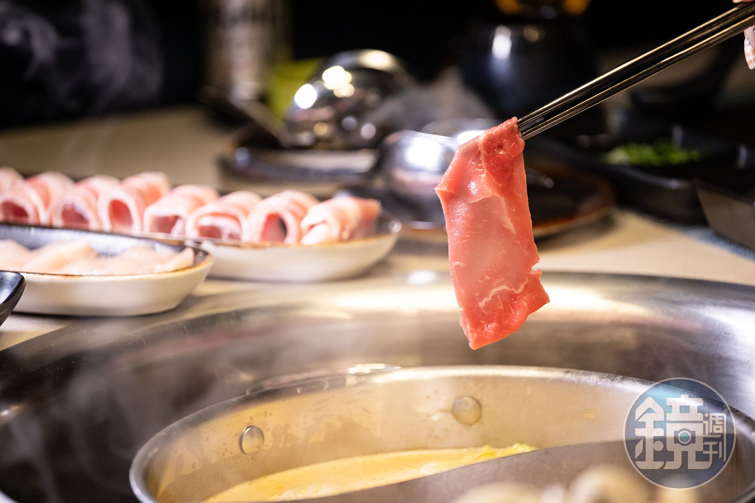 旅程中途想家時，很推薦來到Umai 吃火鍋填飽亞洲胃。（套餐45美元／人，約 NT$1,457）