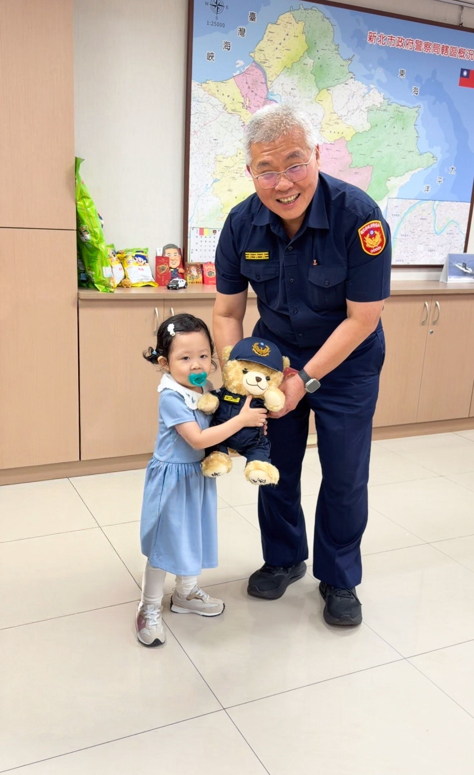 新北城鎮韌性演習13日登場 方仰寧同框3歲網紅湘荷妹妹互動曝光