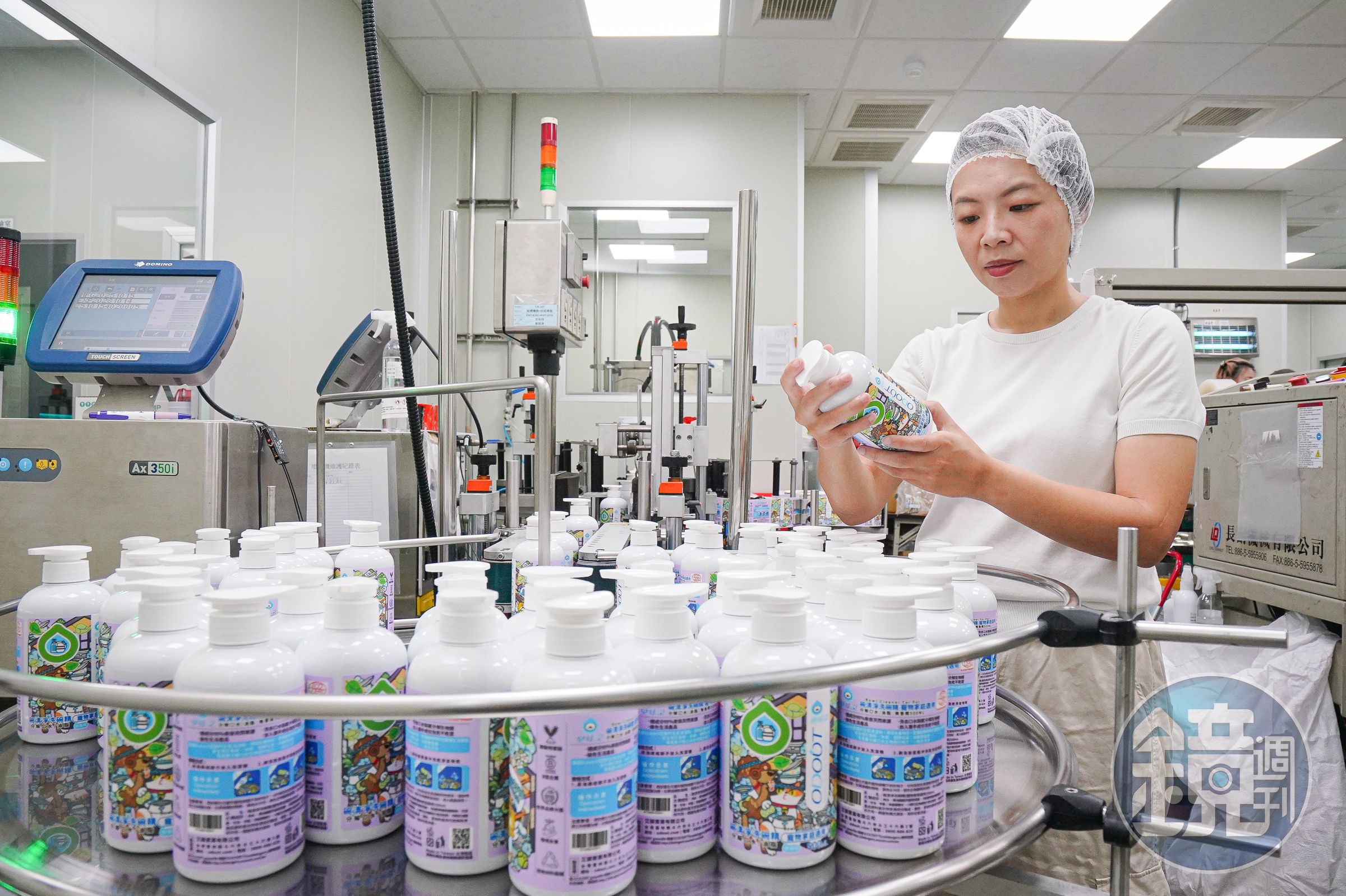 不只投入自動化生產，位在雲林的工廠並通過GMP認證，除外銷外，也幫國外寵物品牌代工。