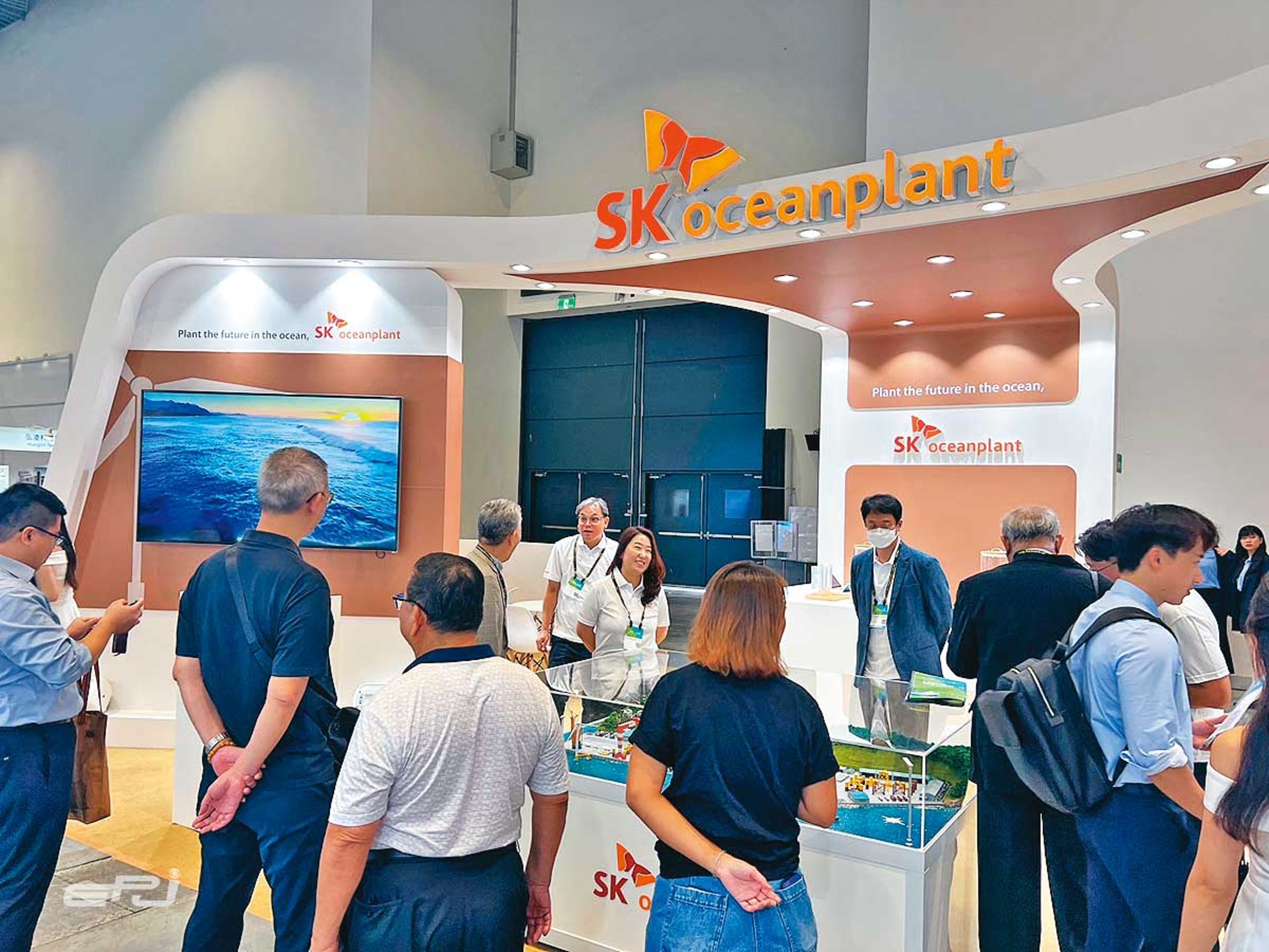 韓國第3大財團SK旗下水下基礎廠商SK oceanplant，在2024能源展大陣仗造勢，搶客叫陣意味濃厚。（SK oceanplant提供）