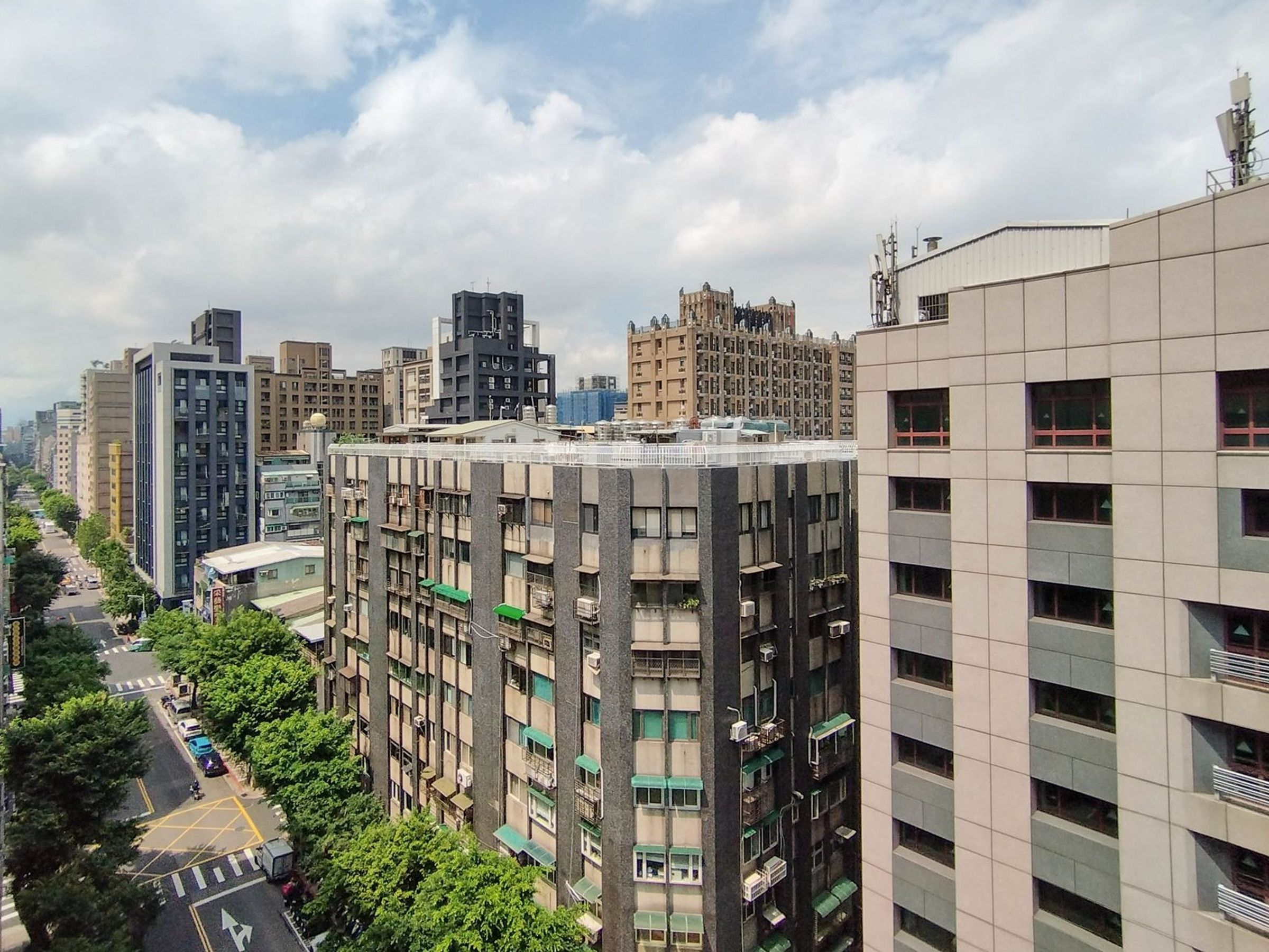 台北市中山區林森北路近一年電梯大樓交易量高達96件，平均總價為1412萬元。圖／永慶房產集團提供