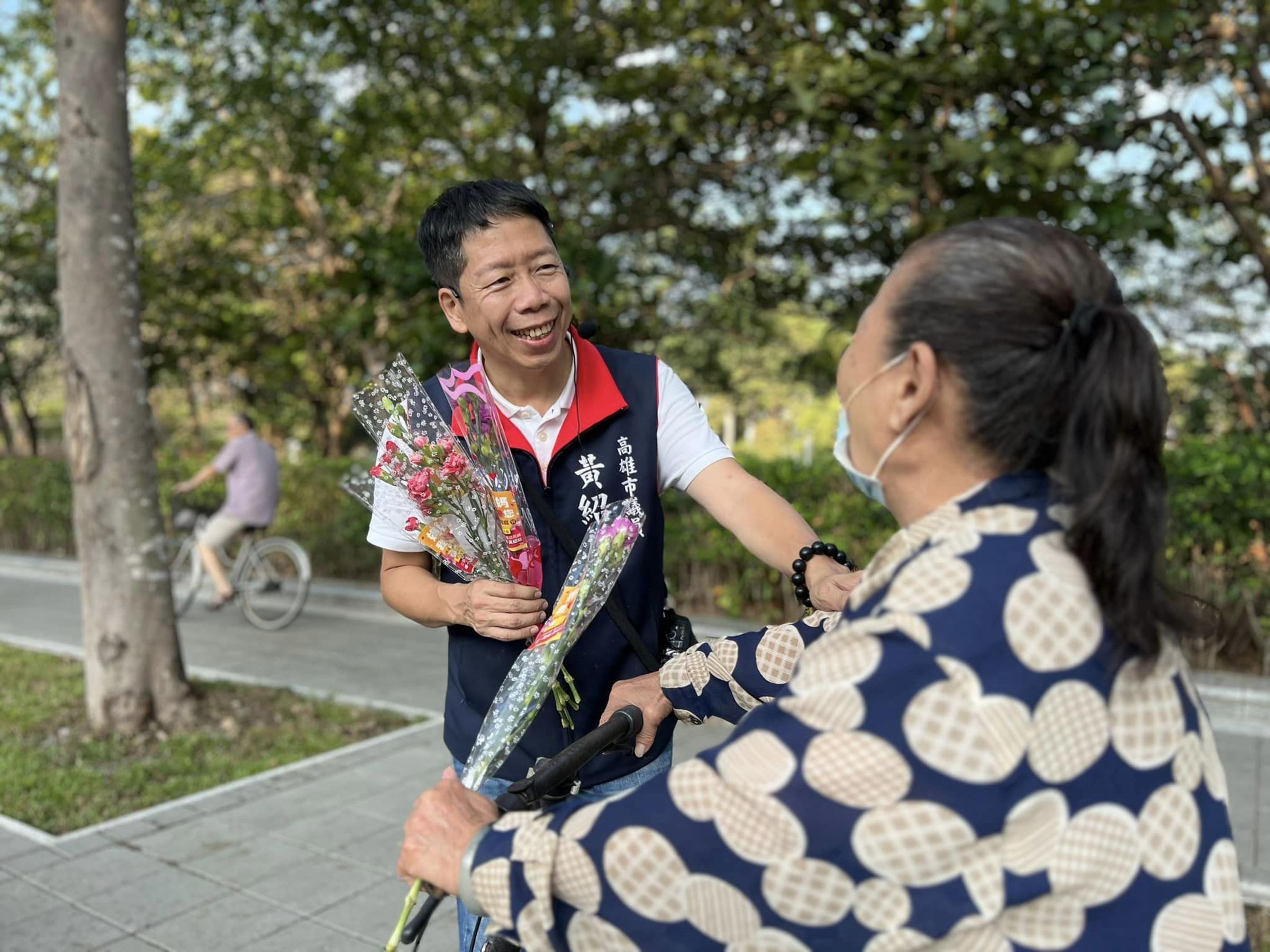 國民黨高雄市議員黃紹庭涉及浮報助理費遭搜索，但人卻搭機前往廈門，引發諸多揣測。（翻攝自黃紹庭臉書）