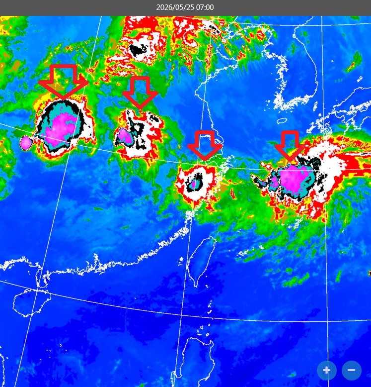 鄭明典PO最新衛星雲圖。(取自鄭明典臉書)