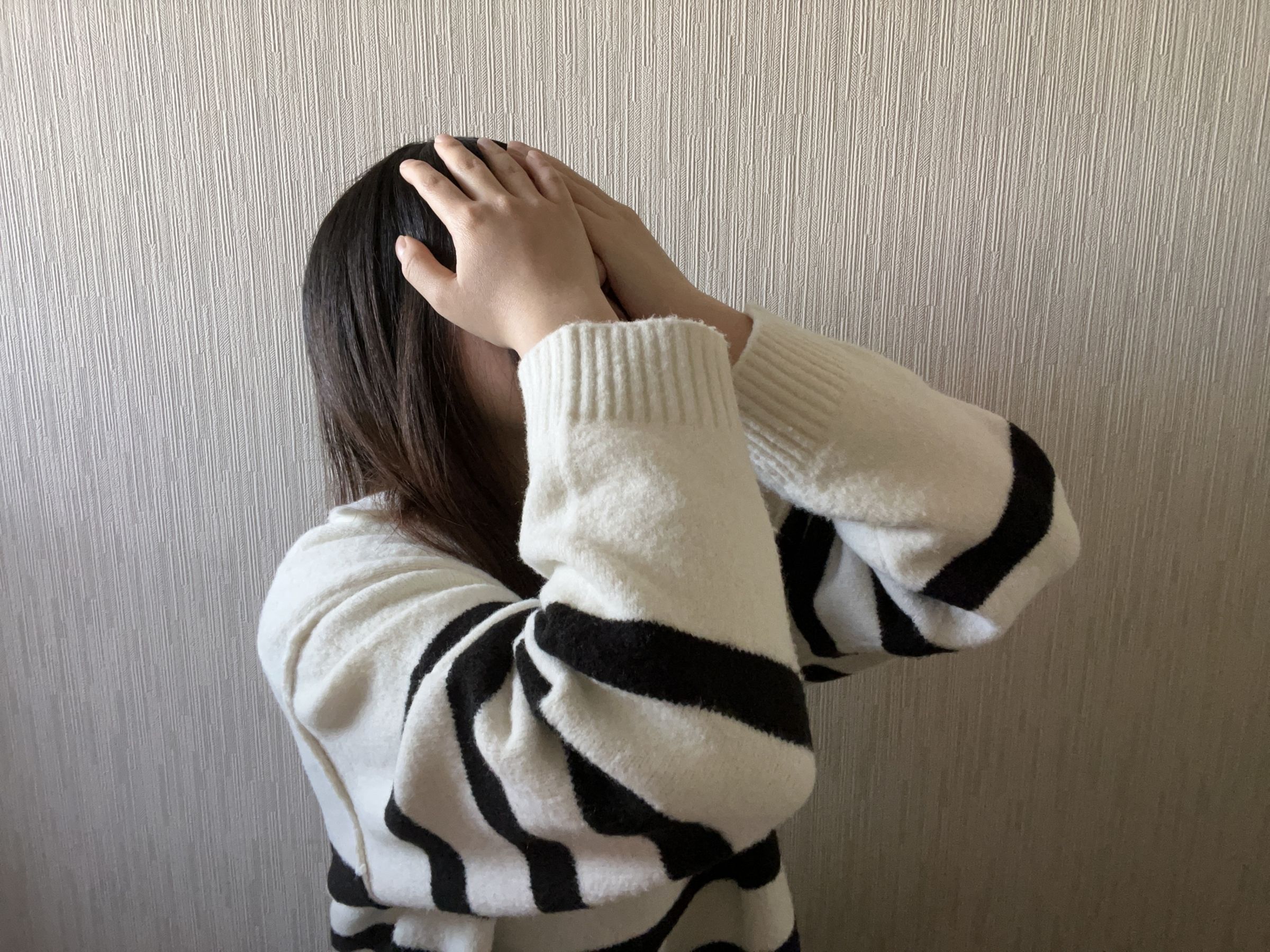 一名連鎖品牌高層的妻子一早醒來驚覺尪人間蒸發，事後得知他暈船3越南妹，狠心拋妻棄子。（示意圖，photoAC）
