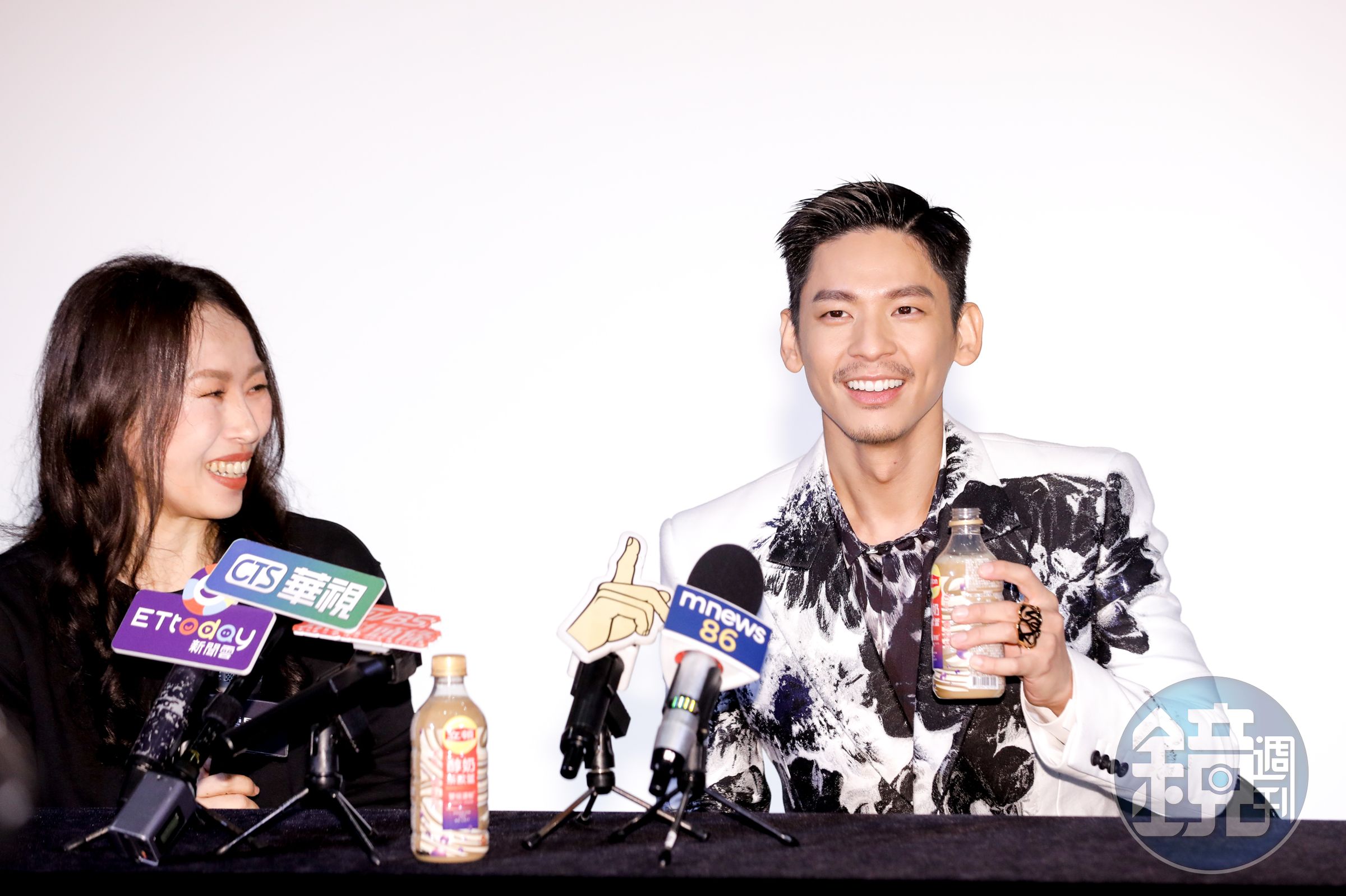 導演傅天余(左)與林柏宏(右)一起回憶15年來,合作拍戲的點點滴滴。