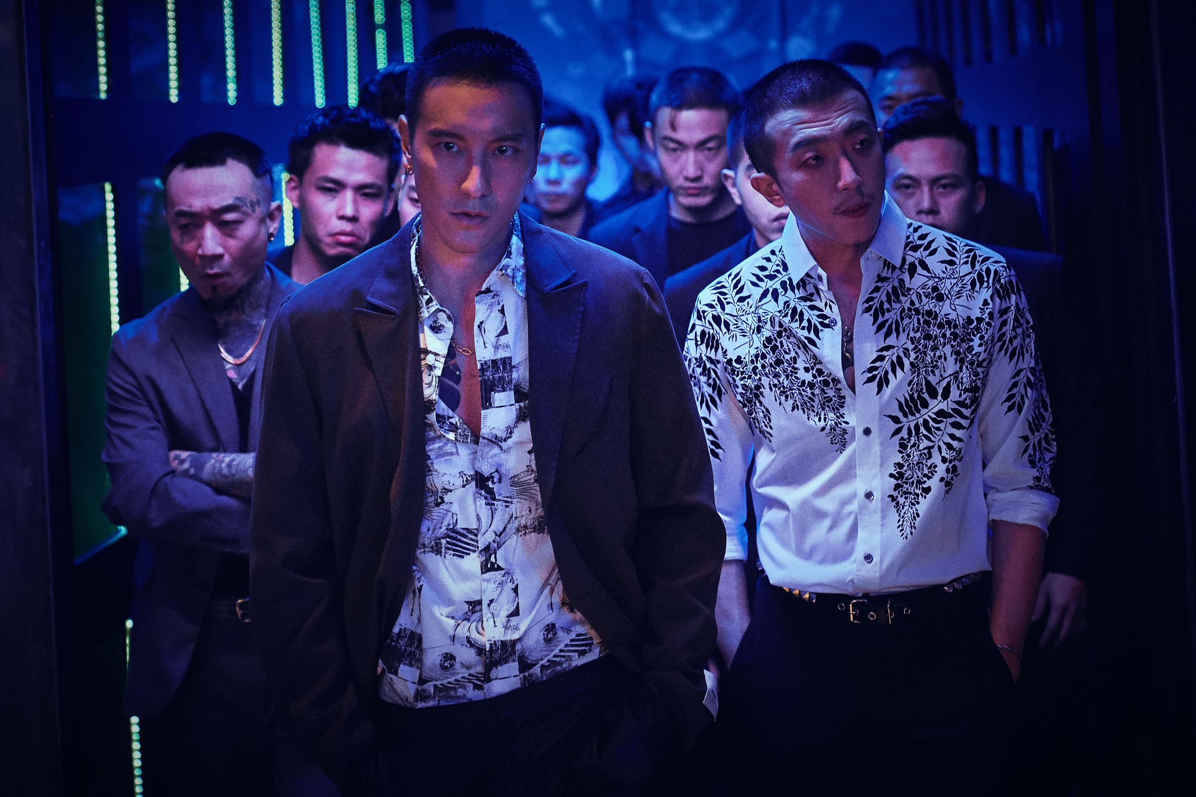 王陽明闊別10年終於重返《角頭》宇宙，再度演出Michael哥，與張懷秋（右）一起揭開世界觀的起源。（曼尼娛樂提供）