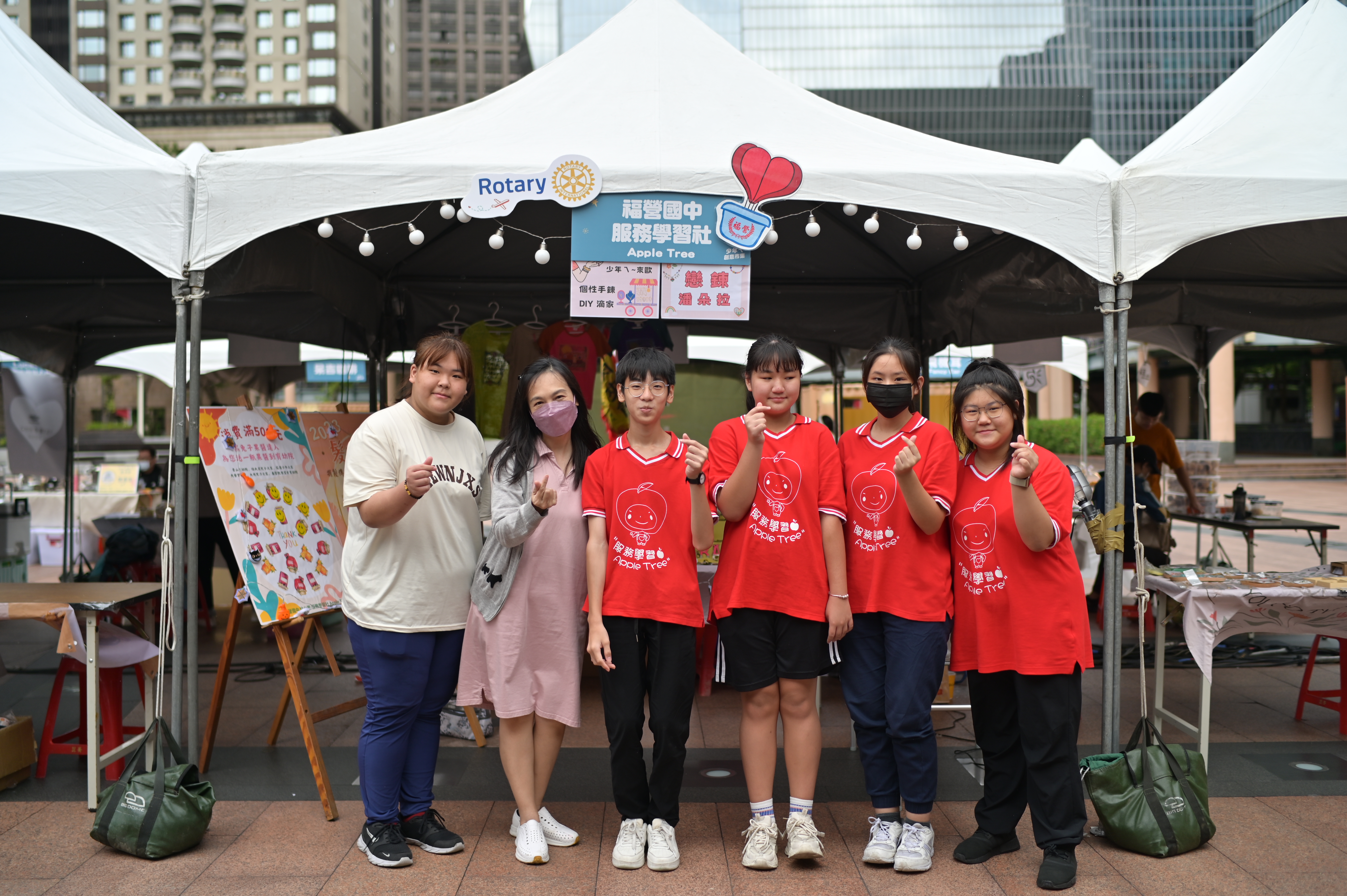 少年ㄟ創意市集_青年創議提案相關議題攤位