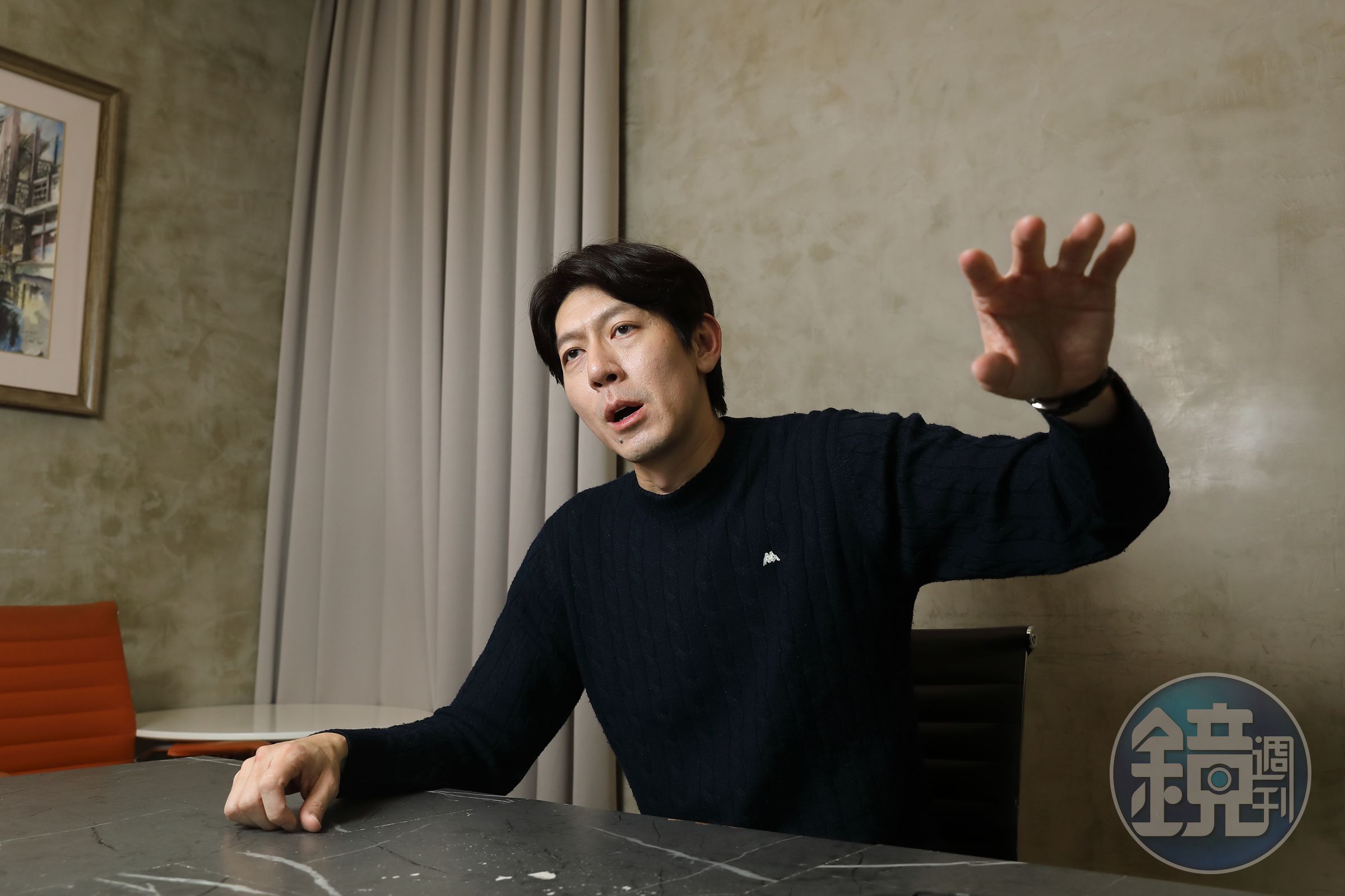 成長股達人陳喬泓認為美股位居高檔，不適合衝個股，長抱美股ETF較安穩。