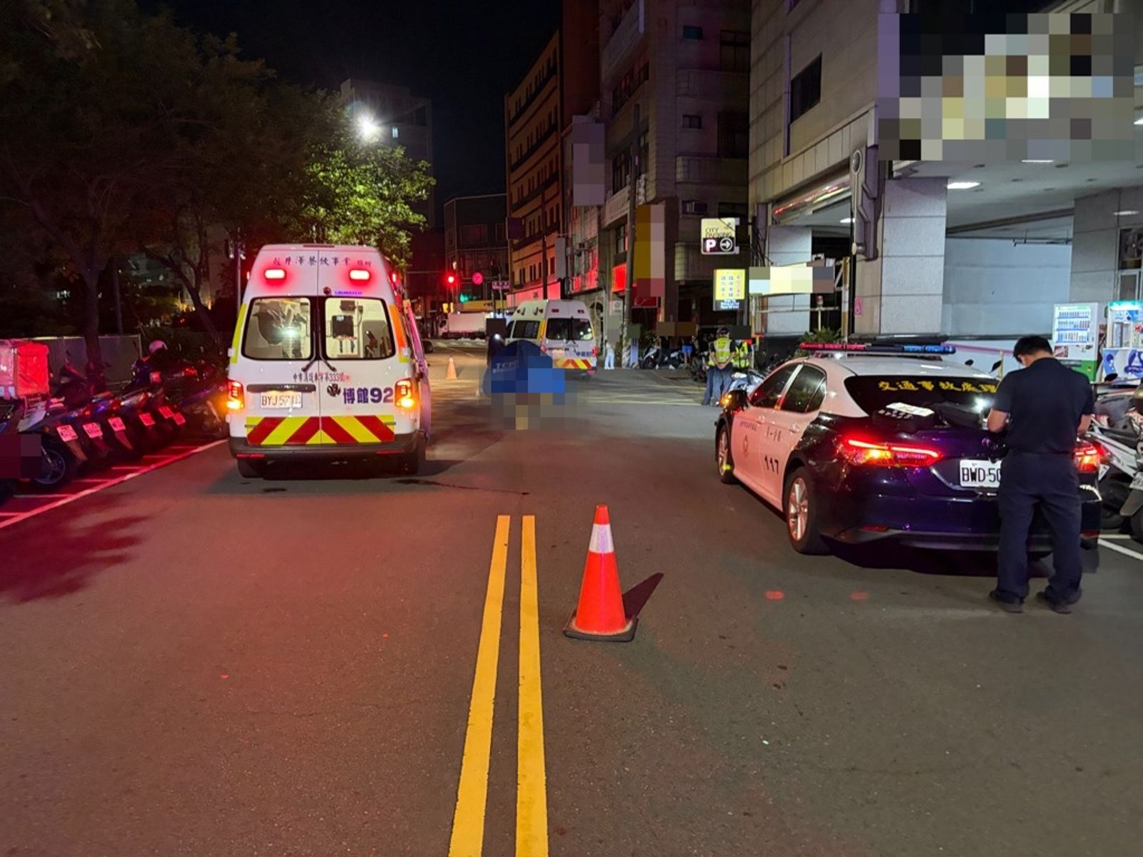 38歲護理師遭駕駛折返輾爆頭 阿公見孫女慘死悲喊:她很孝順