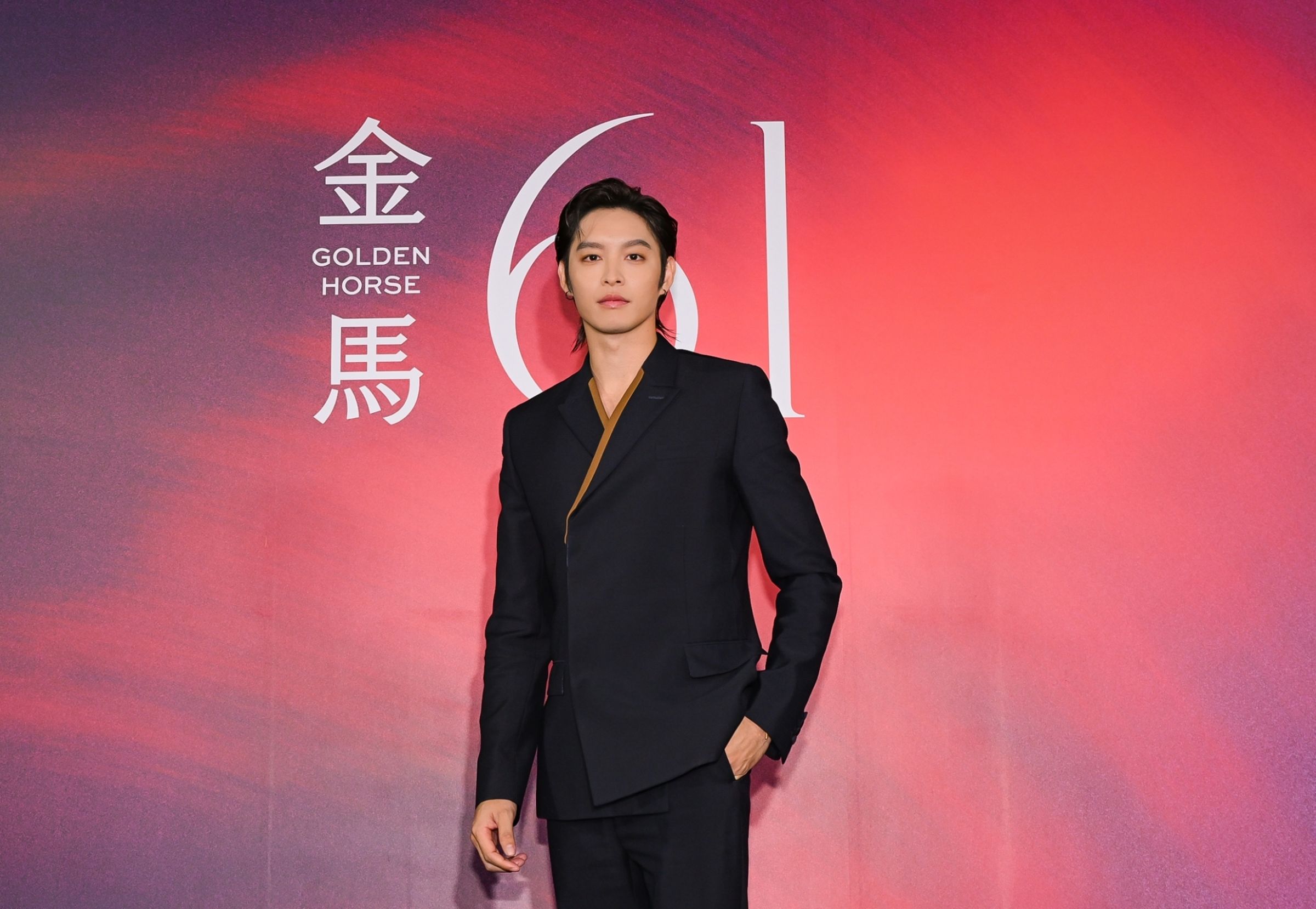因為剃了光頭又曬黑穿制服,每個人看起來都差不多,因此包括曹佑寧等人常被誤認是臨演被拉走。(金馬執委會)