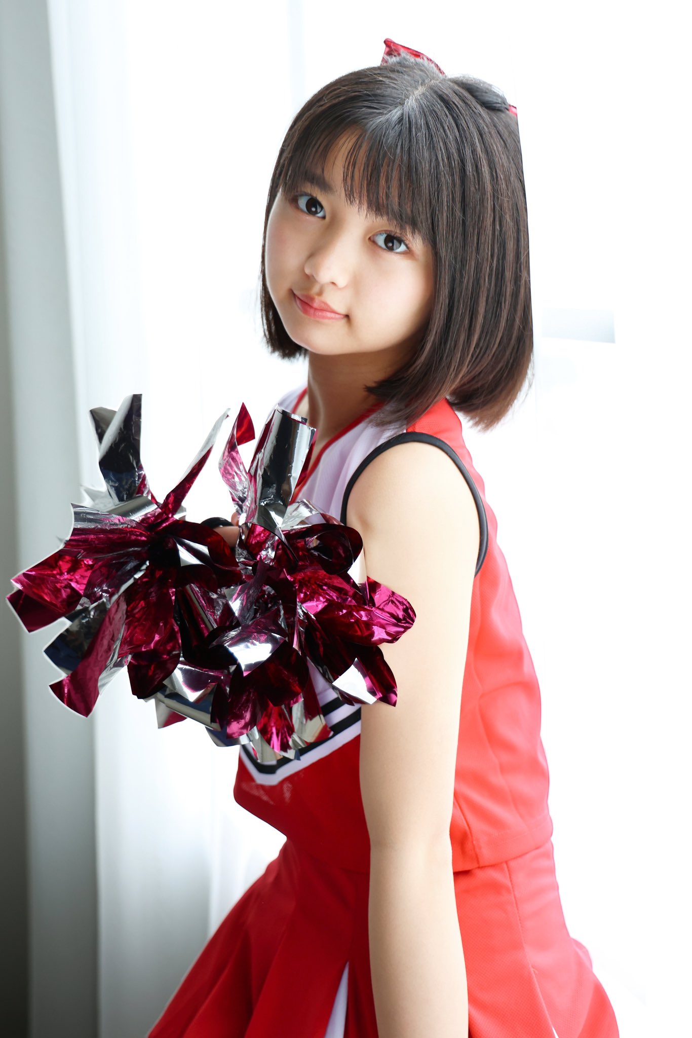 日本網友吐槽這次選美看起來大多超齡,只有Emma外表符合國中生。(翻攝X@hashimoto_ema)
