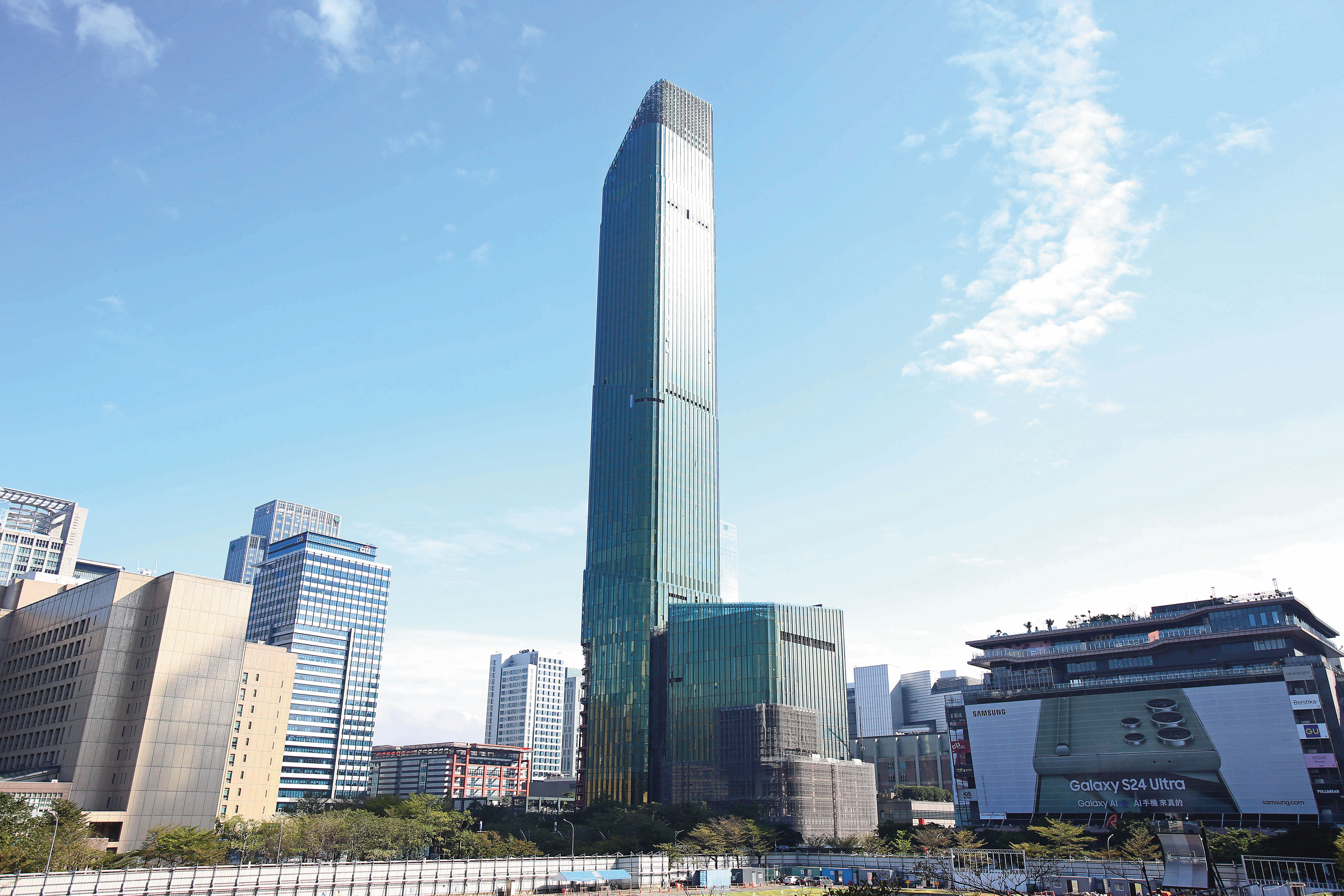 北市新地標台北天空塔開發過程涉及背信弊案，北檢調查多時，如今再爆中資介入。