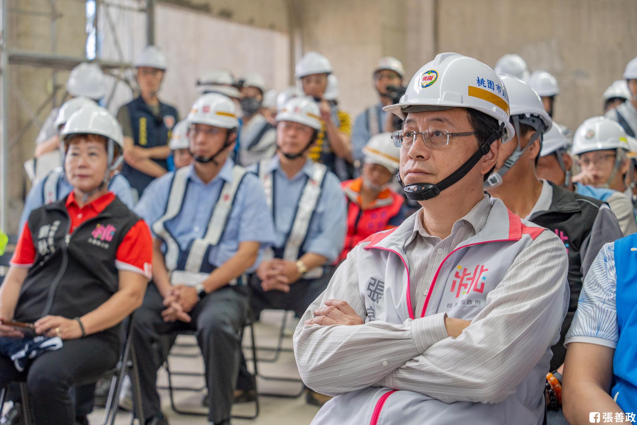 桃園市長張善政推動社會住宅計畫,目標2030年達1萬戶。(翻攝自臉書/張善政)