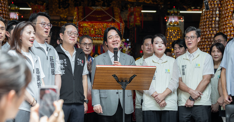 賴清德拜城隍廟盼選清廉市長 謝寒冰:未見過氣量如此狹小的總統