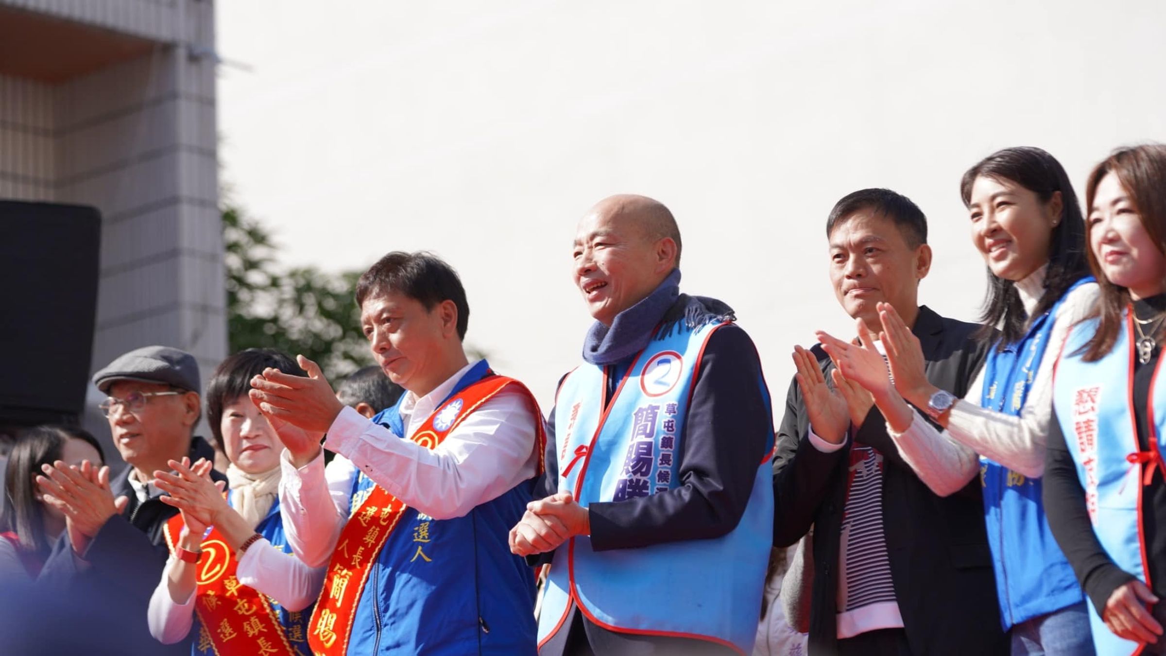 簡賜勝近日邀請韓國瑜、蔣萬安、盧秀燕等藍營大咖站台。(翻攝自簡賜勝臉書)
