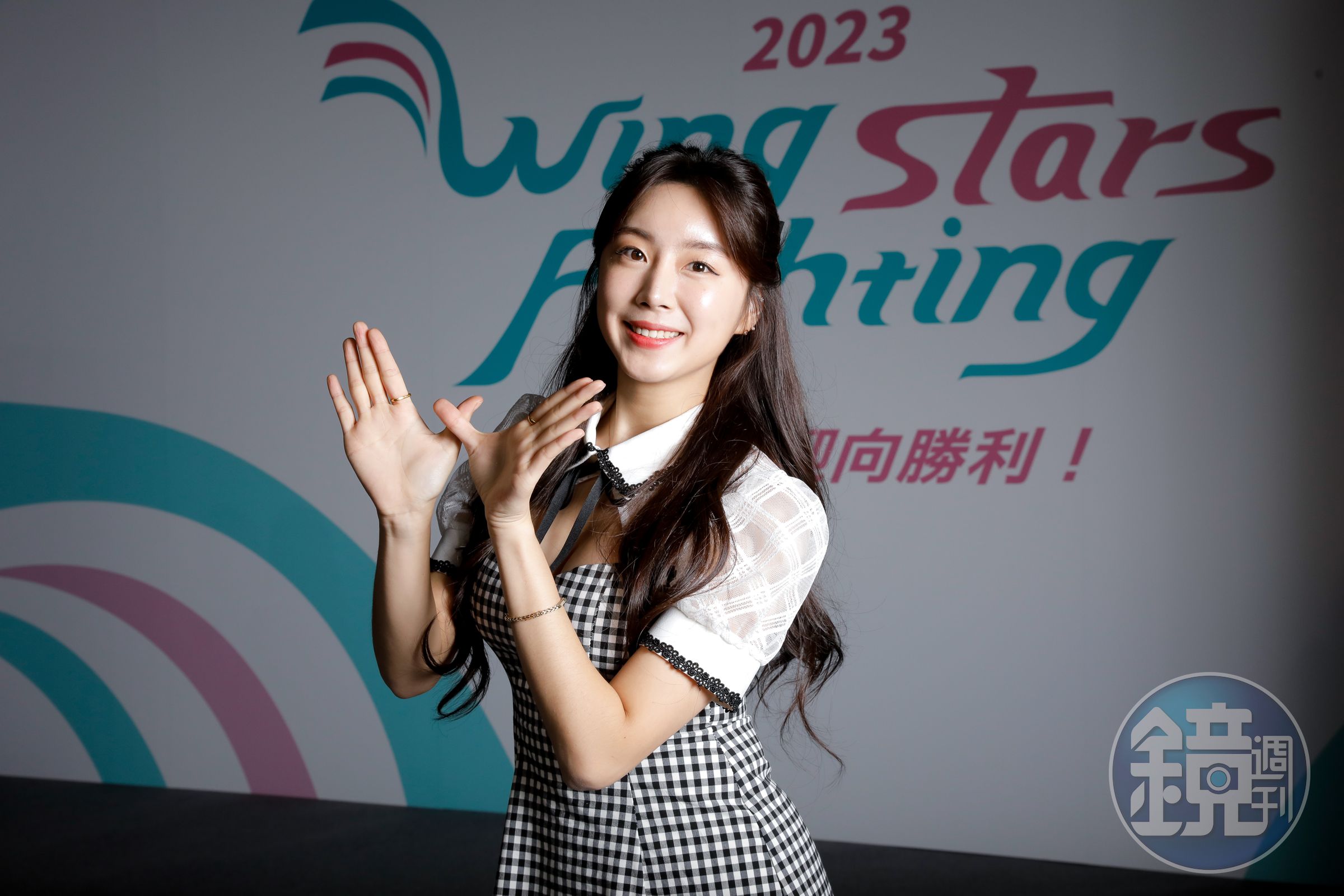 最強外掛安芝儇加入台鋼啦啦隊WING STAR成為首位成員,也在啦啦隊選拔親自評選未來的「伙伴」。