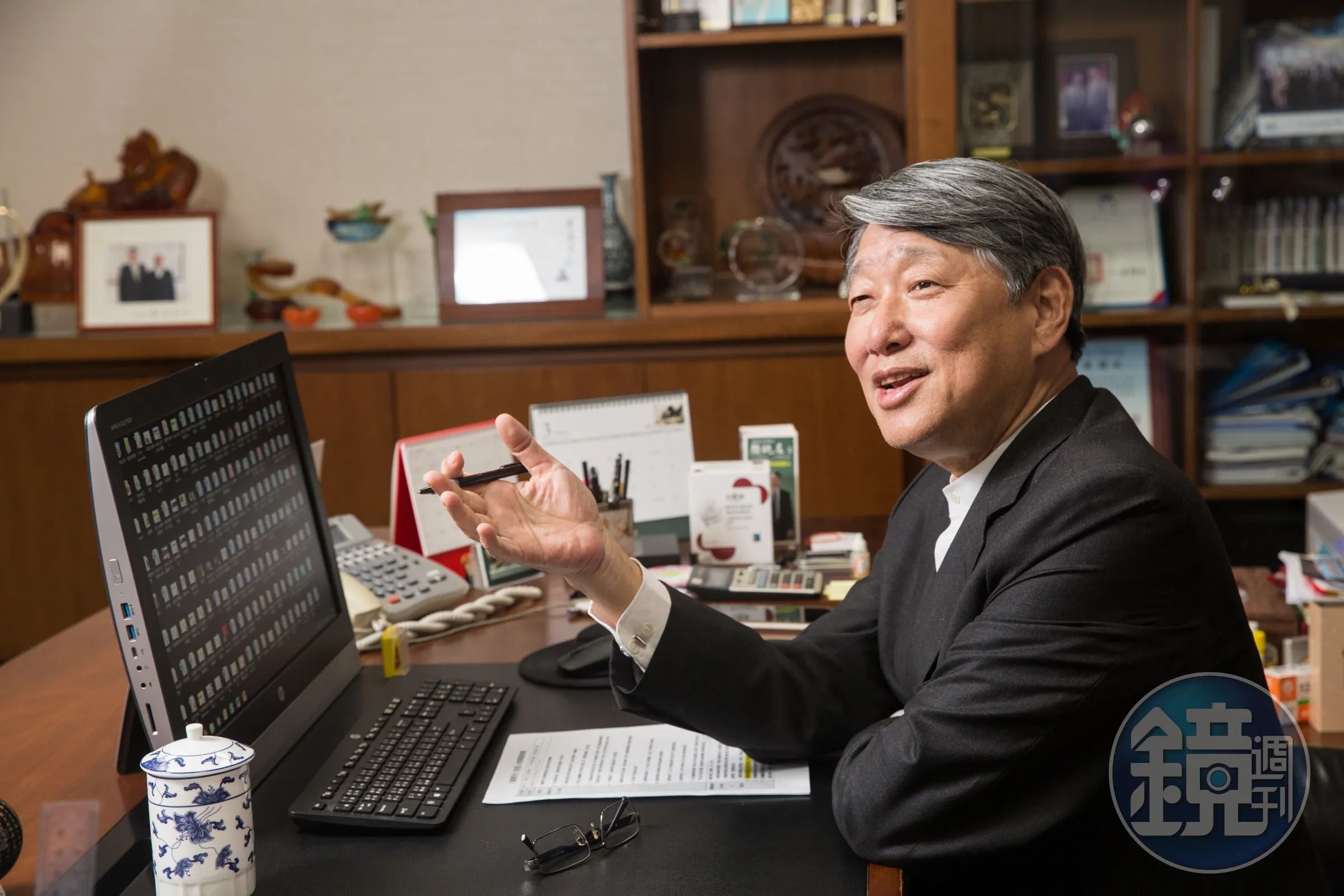 準經濟部長郭智輝職涯超斜槓,曾拒郭台銘挖角!後成百億董座兼賣魚郎。(本刊資料照)