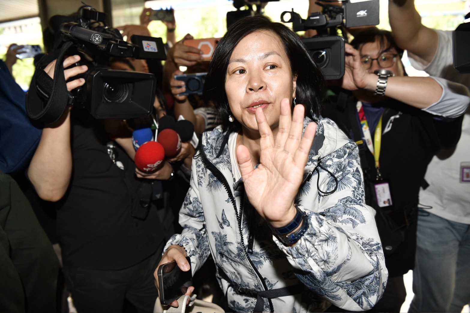 李貞秀現身民眾黨中評會。（鏡報李智為攝）