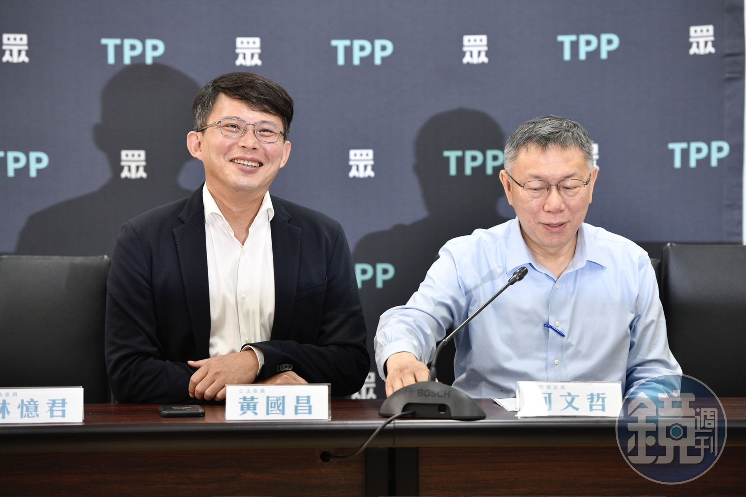黃國昌(左)針對2026選戰問題,表示都尊重黨主席柯文哲(右)與民眾黨的決定。(本刊資料照)
