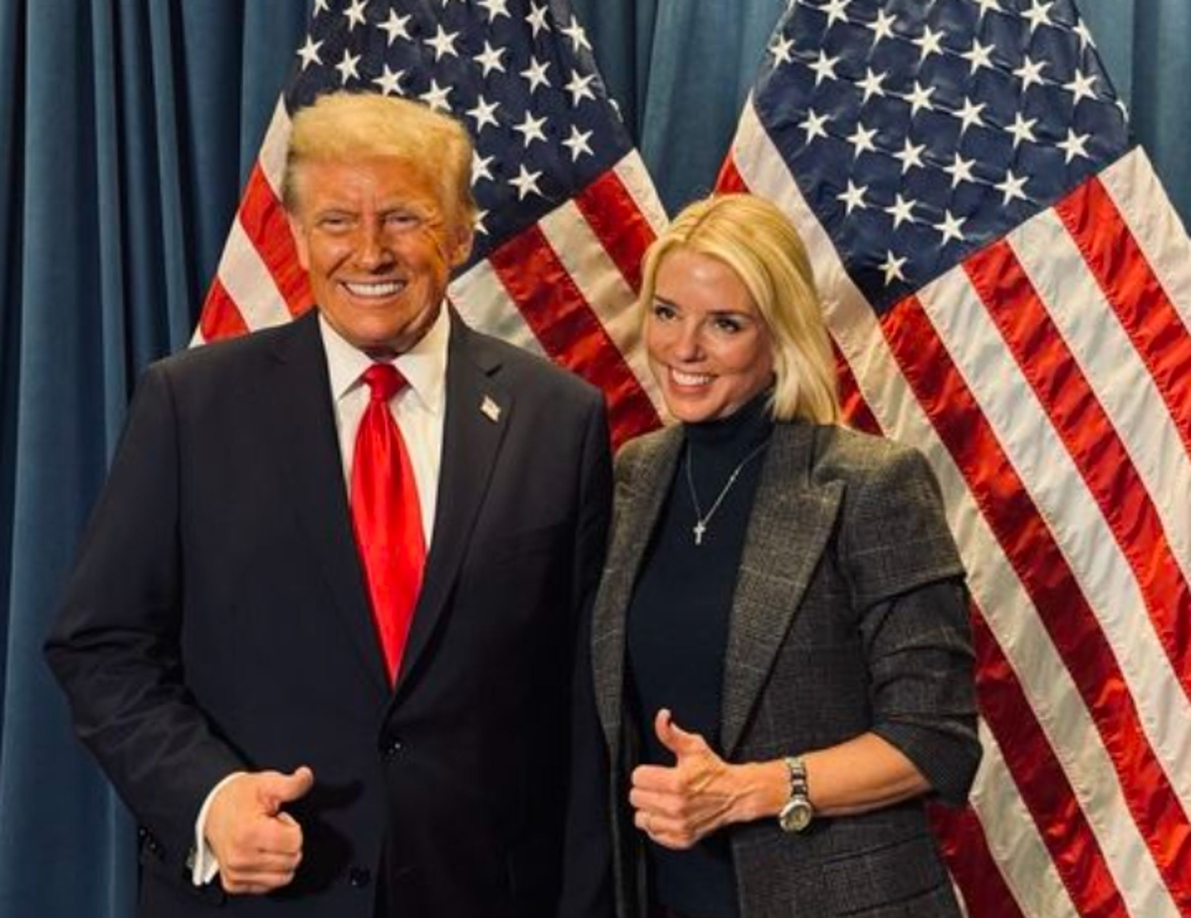 川普將提名佛州首位女總檢長出任他的新任司法部長。(翻攝自@pambondi Instagram)