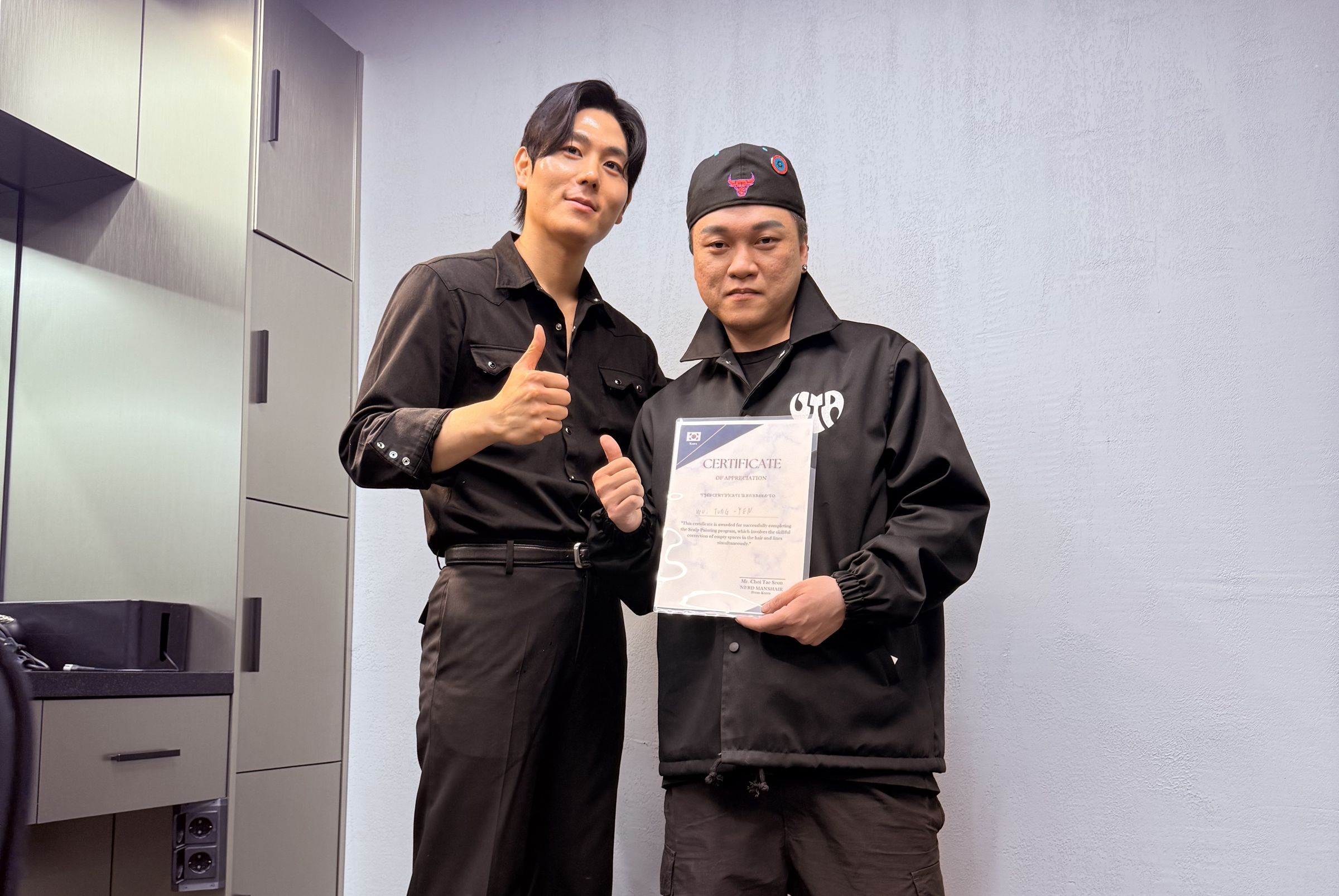 10/15創始人崔院長(左)將親自蒞臨髮現美與Aaron舉辦技術說明會。(Aaron提供)
