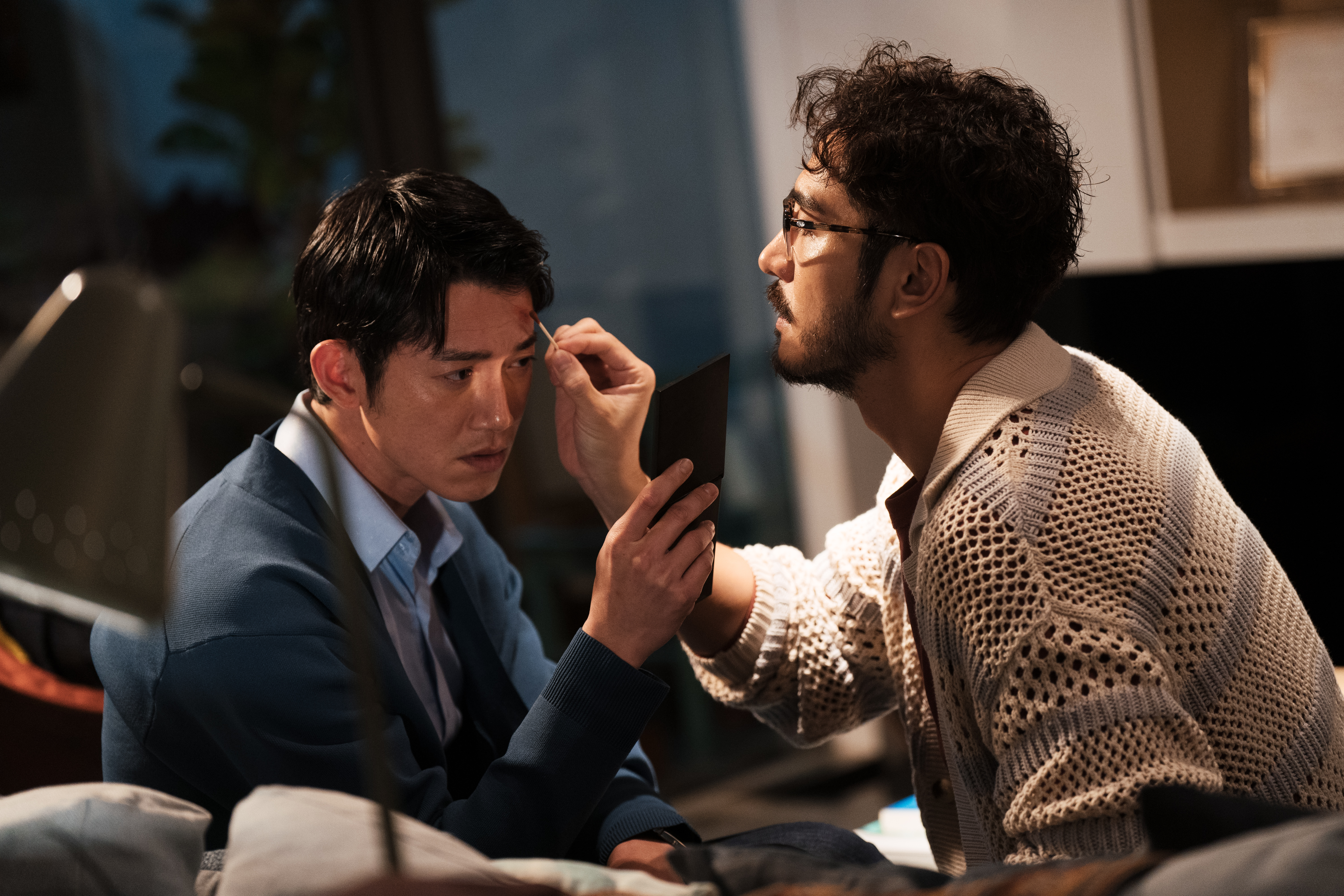 李至正和吳慷仁床戲相當激烈。（CATCHPLAY+提供）