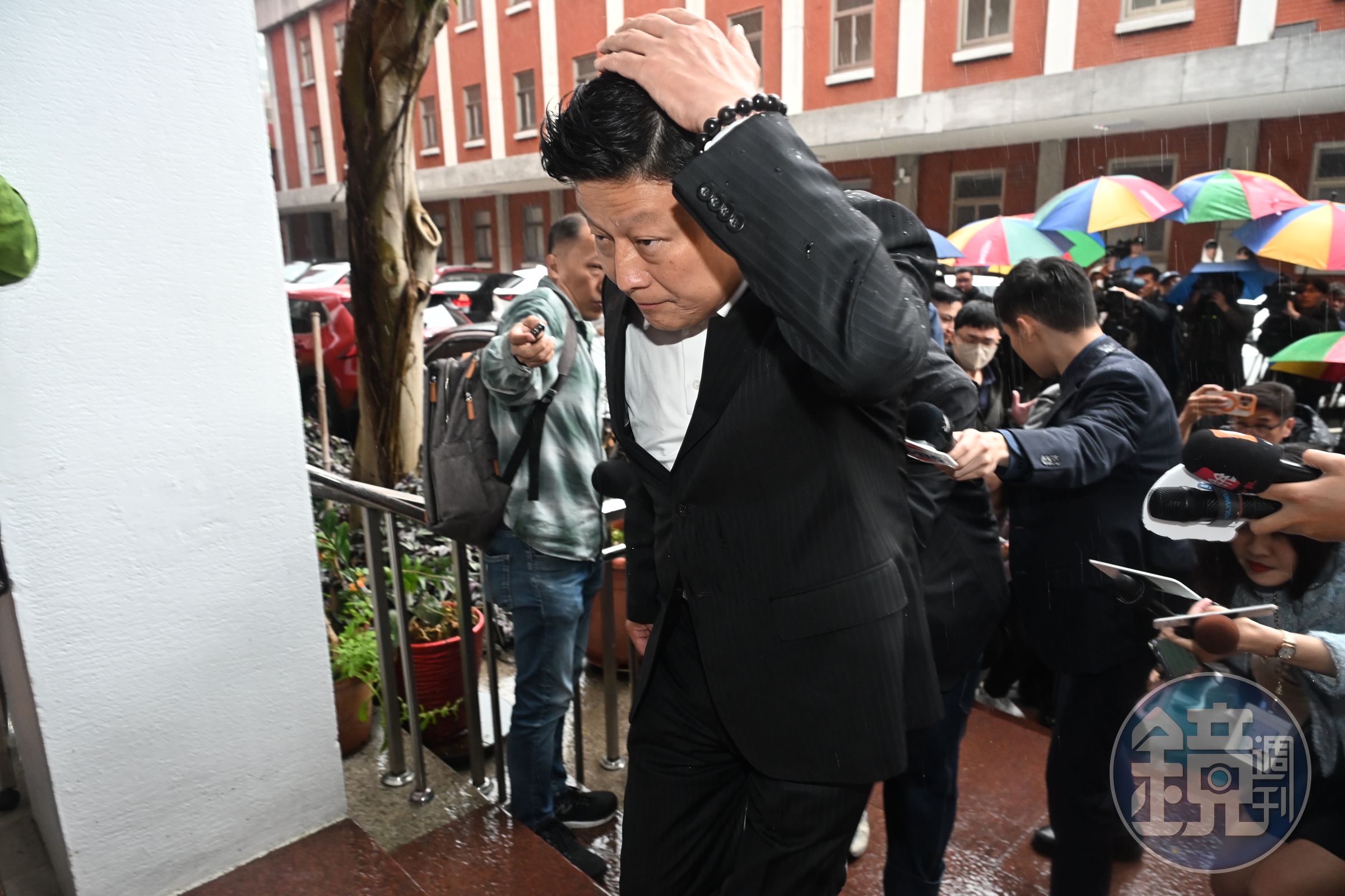 傅崐萁競選小物風波延燒，北檢指揮搜索5處所。