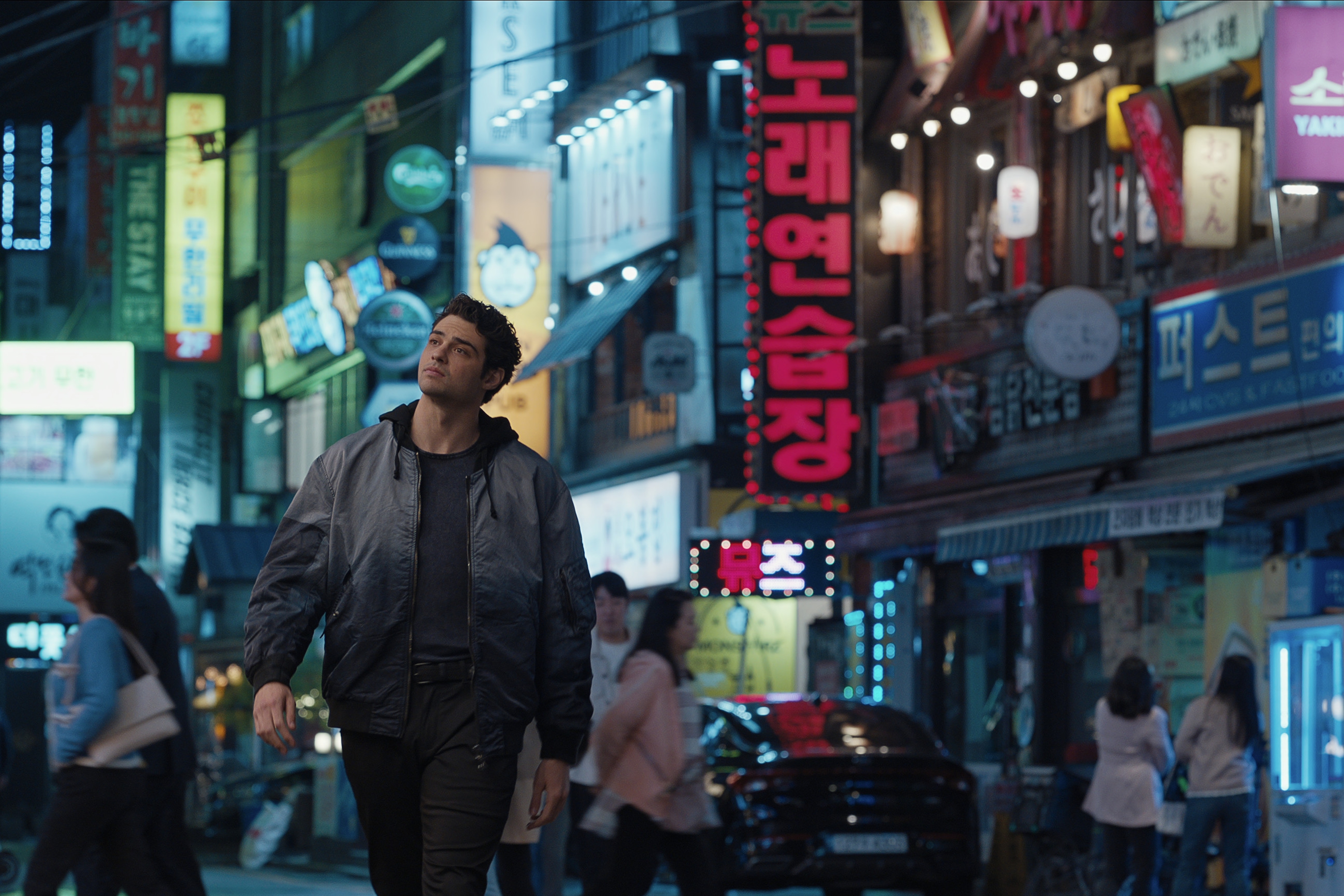 《黑函情報戰》第2季移師首爾拍攝，把現實中的南北韓對峙氣氛帶入了劇情。（Netflix提供）