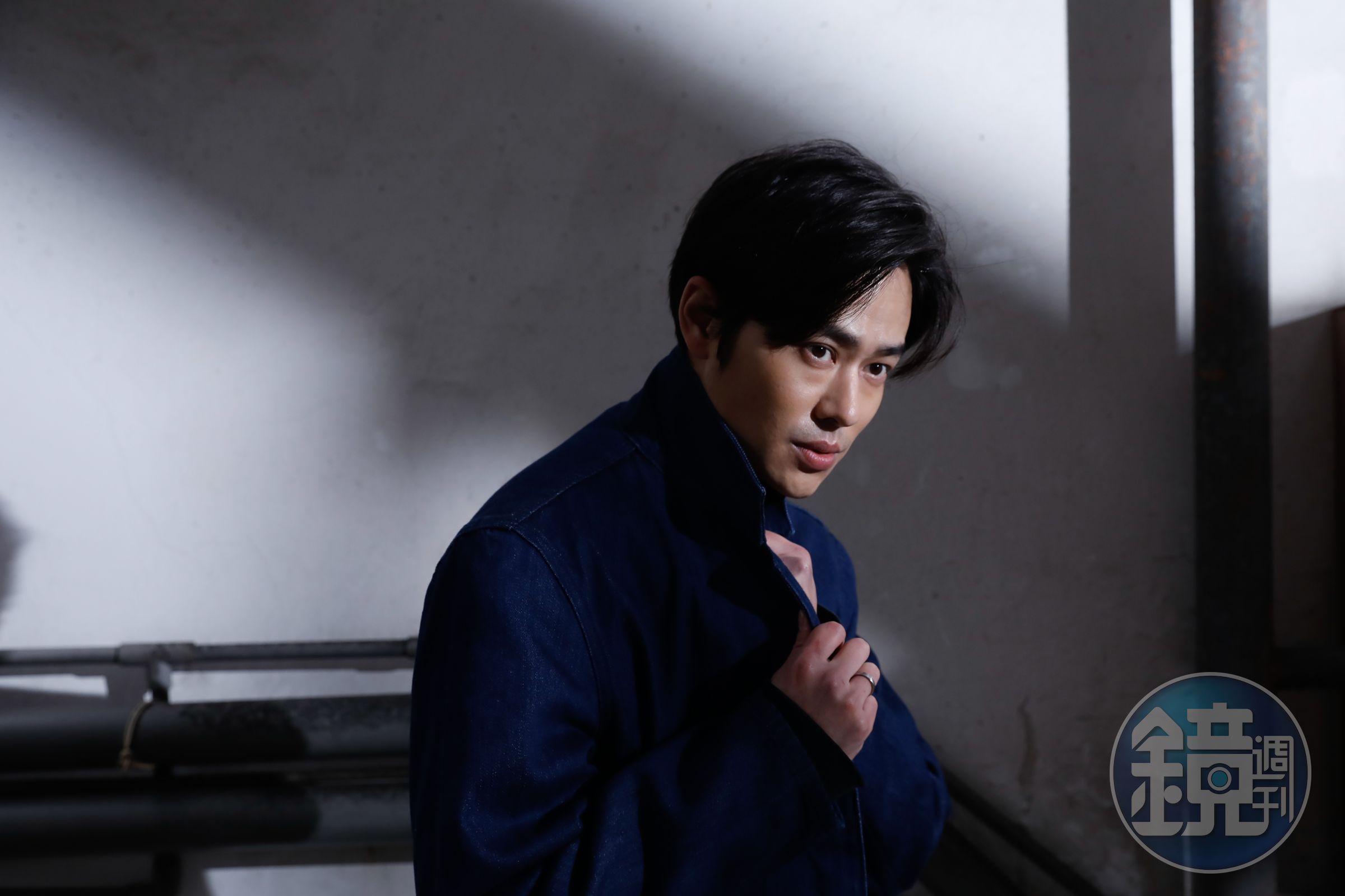夏騰宏藉演戲探索世界，婚姻生活則帶領他深入了解自己。