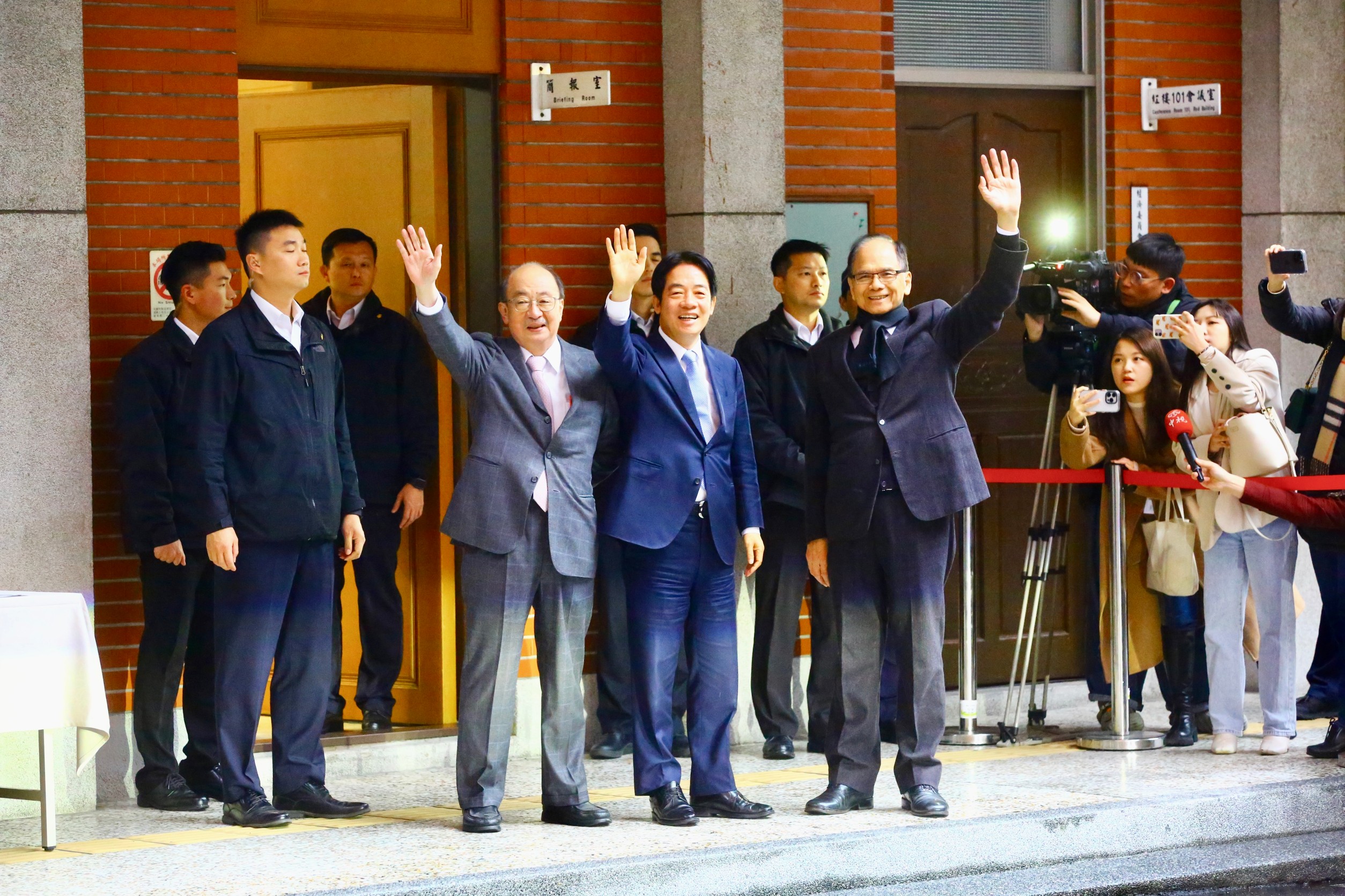 民進黨舉行新科立委共識營，賴清德到場分享經驗，提出3點建議給新科綠委們。