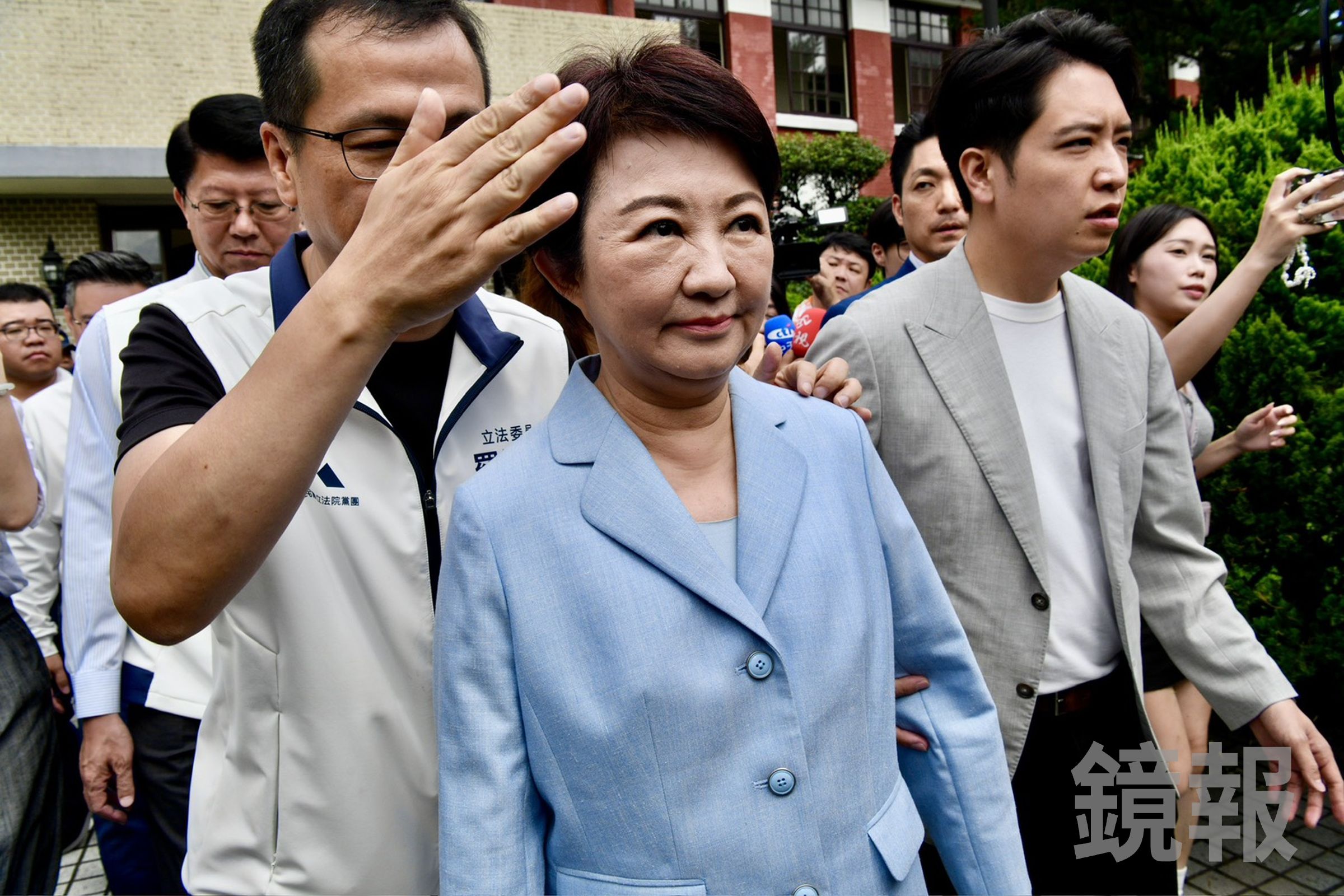 盧秀燕事發後多次北上，今早上又來到立法院，和藍營一起抗議行政院。（鏡報李智為）