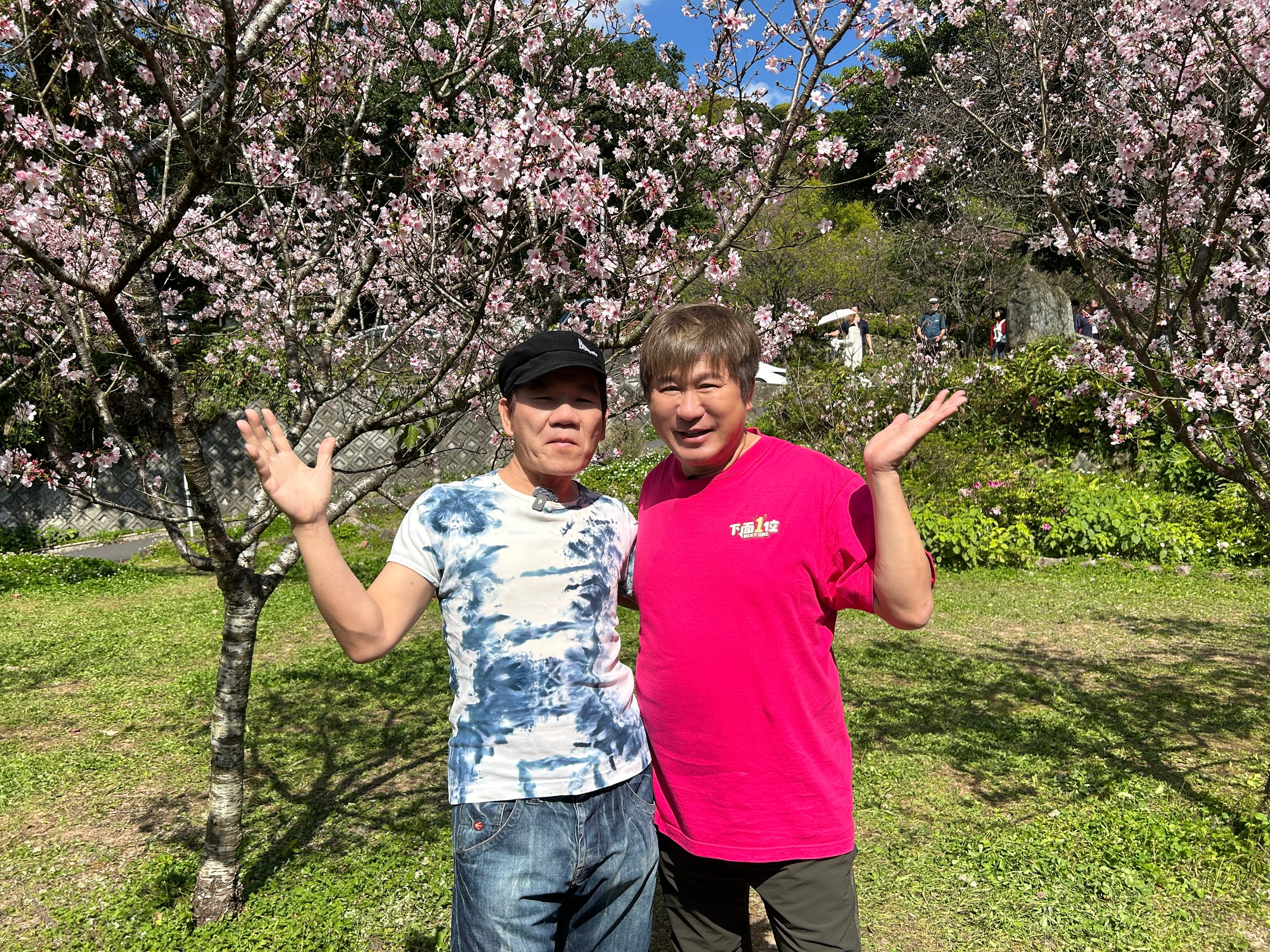 趙傳錄影與胡瓜合影。（下面一位提供）