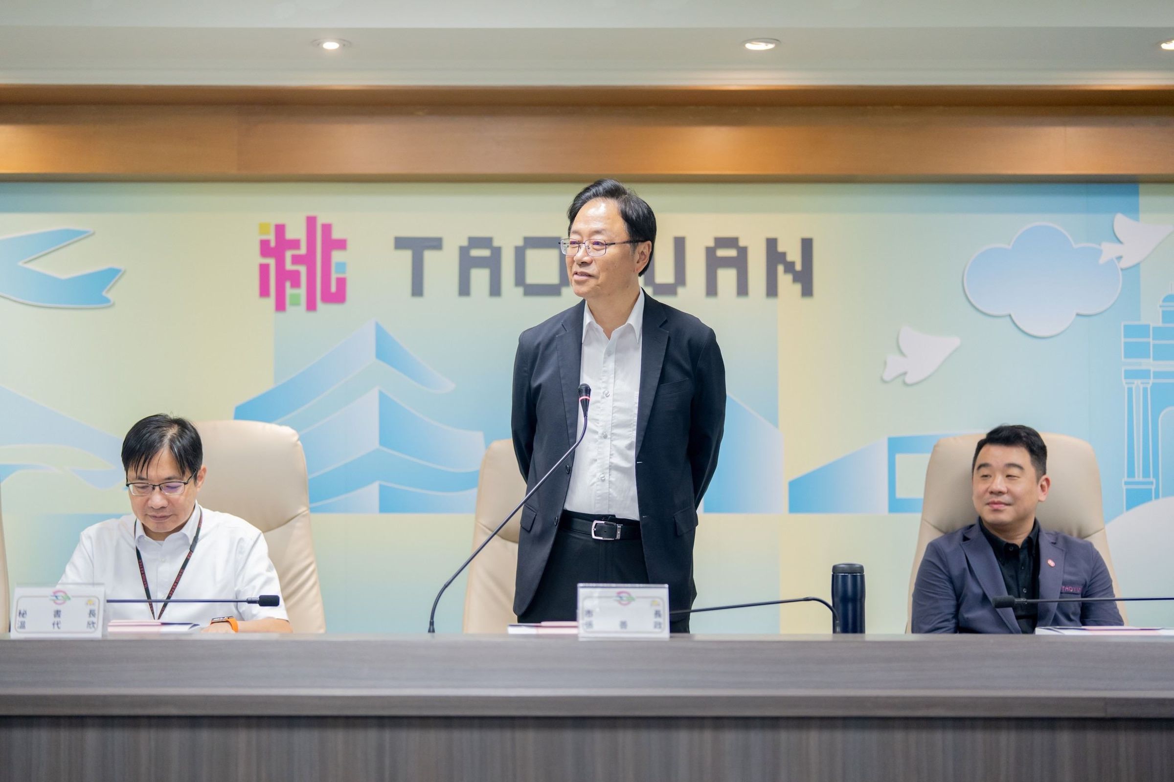 桃園市僅4區放颱風假,市民湧入張善政臉書抱怨。(桃園市政府提供)