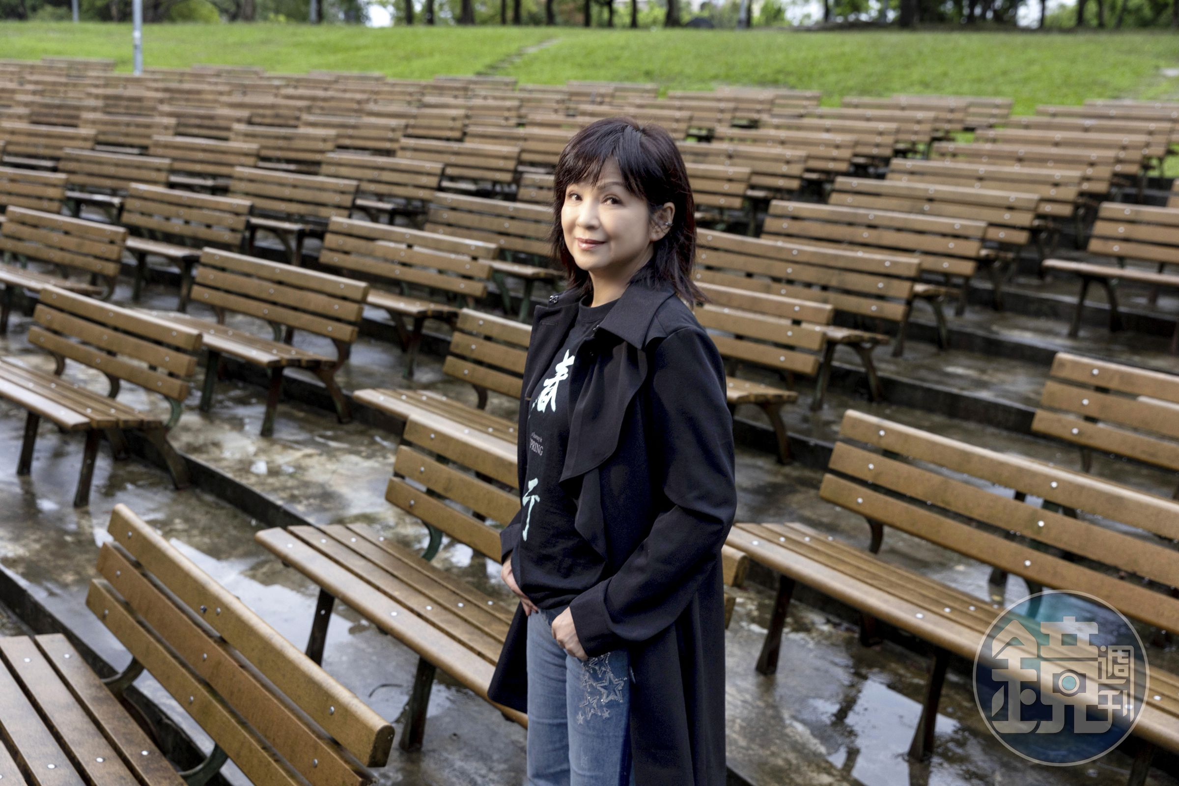 楊貴媚隨我們到大安森林公園拍照。年底《愛情萬歲》將響應網友發起的快閃活動在此重映，她也預定出席。 
