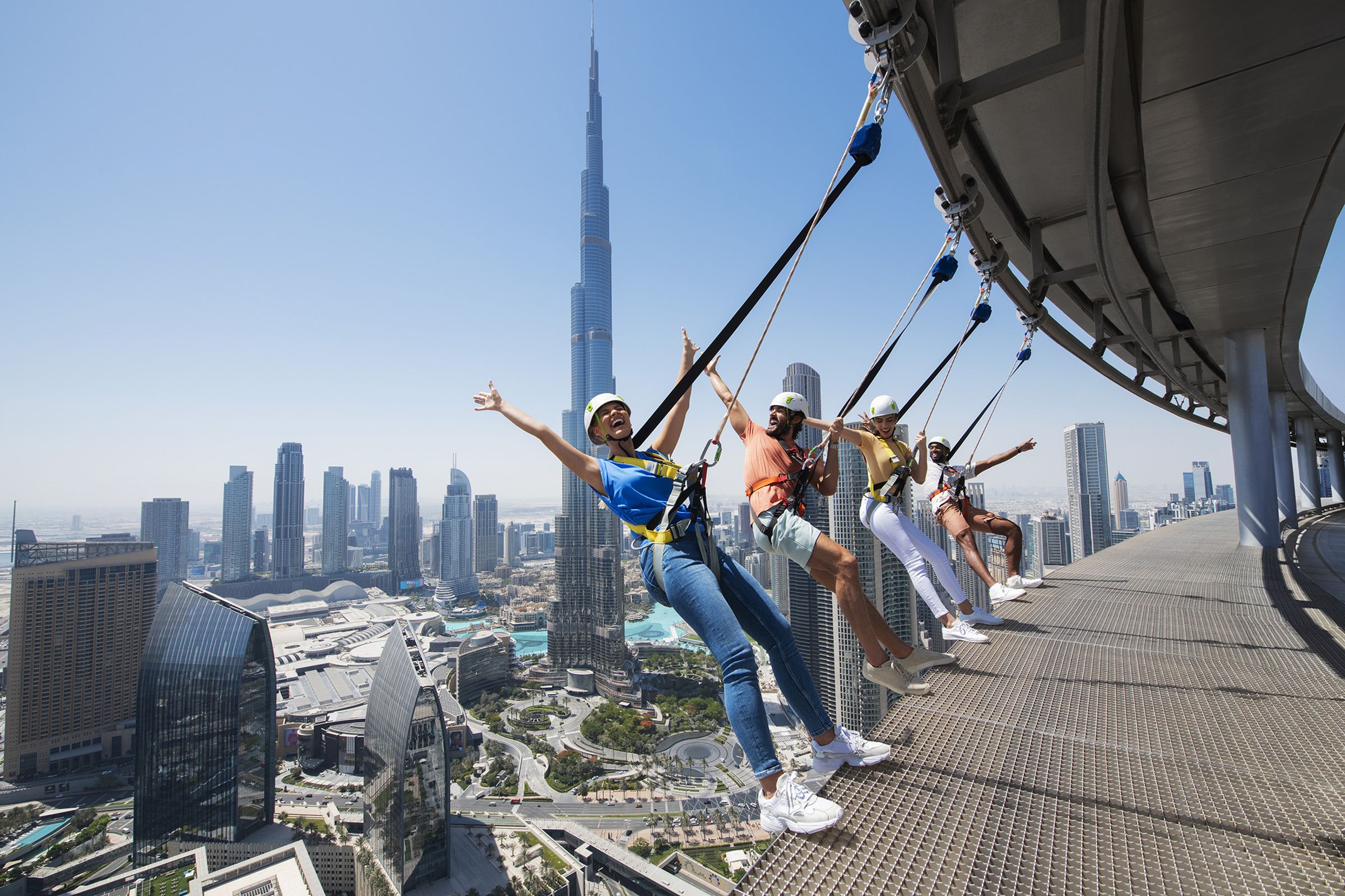 在高樓外緣行走的Skywalk，讓旅客用高度與膽量重新發現杜拜的另一種城市風景。（Visit Dubai提供）