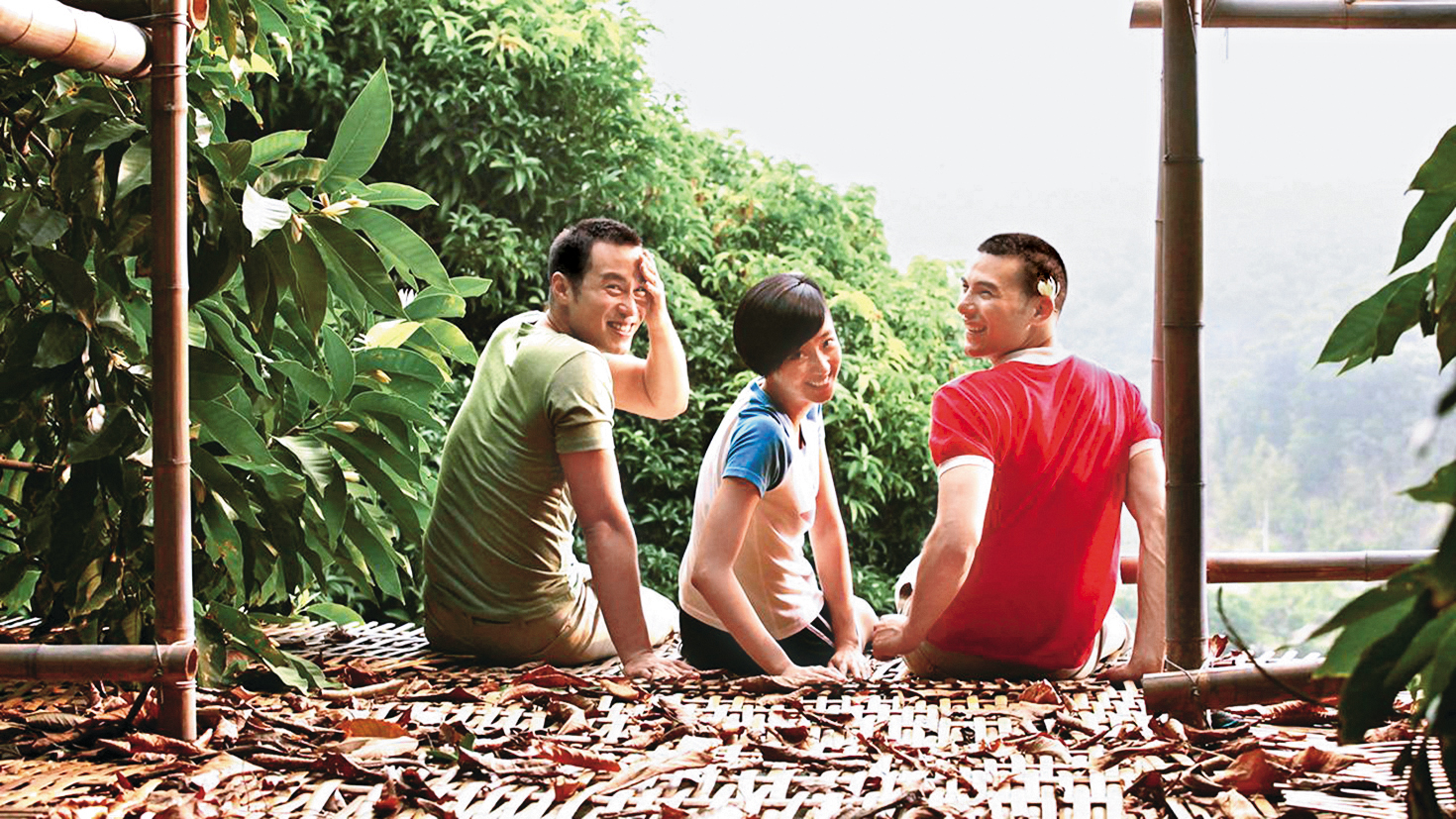 張孝全（左）擁有大批同志粉絲，他和桂綸鎂（中）、鳳小岳（右）主演的《女朋友。男朋友》是經典名片。	（翻攝自《女朋友。男朋友》臉書）