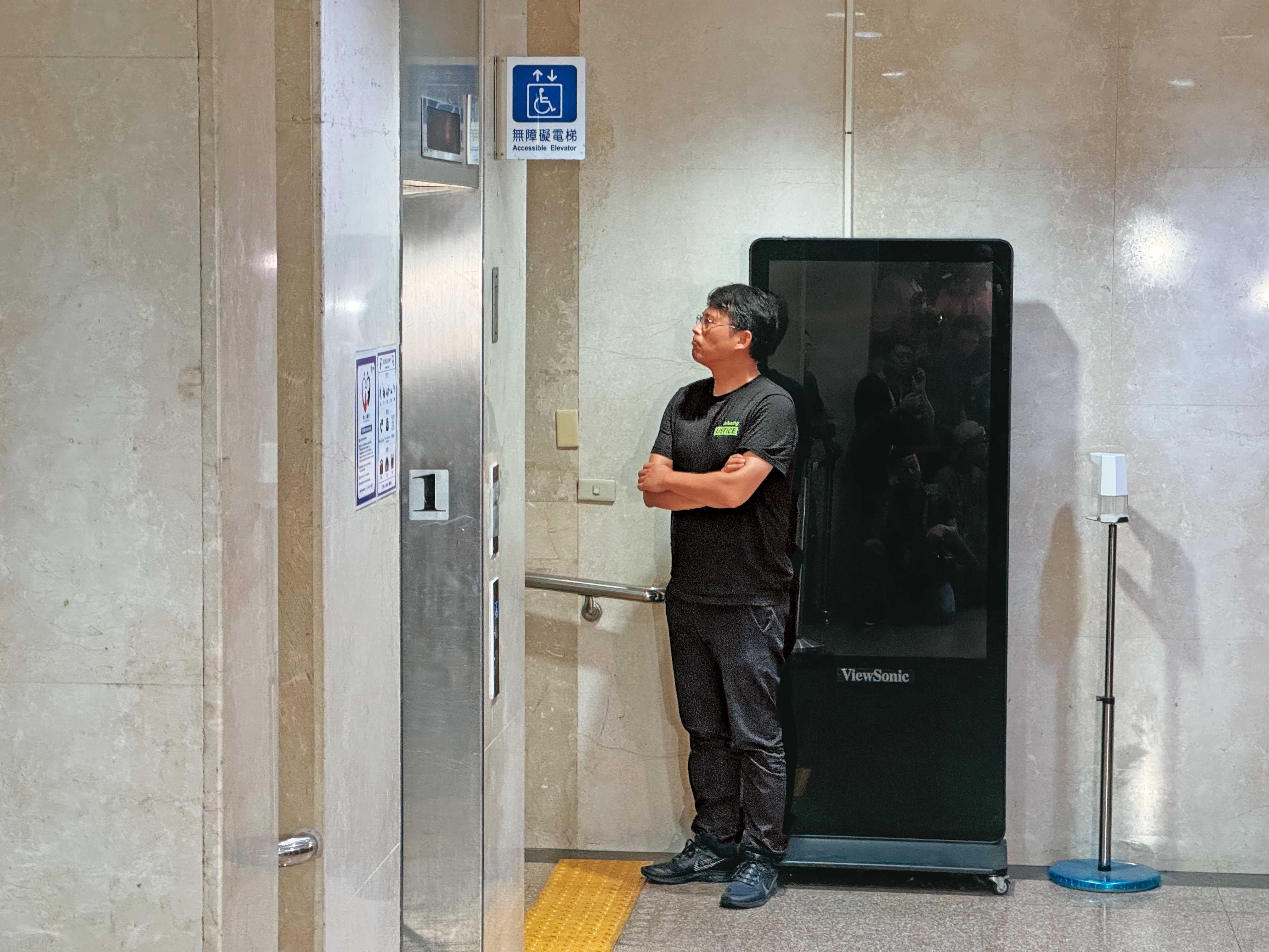 黃國昌（圖）在柯文哲遭聲押時以「尊柯」之姿赴地檢署等候，柯遭收押2週後，即指定他接黨主席。
