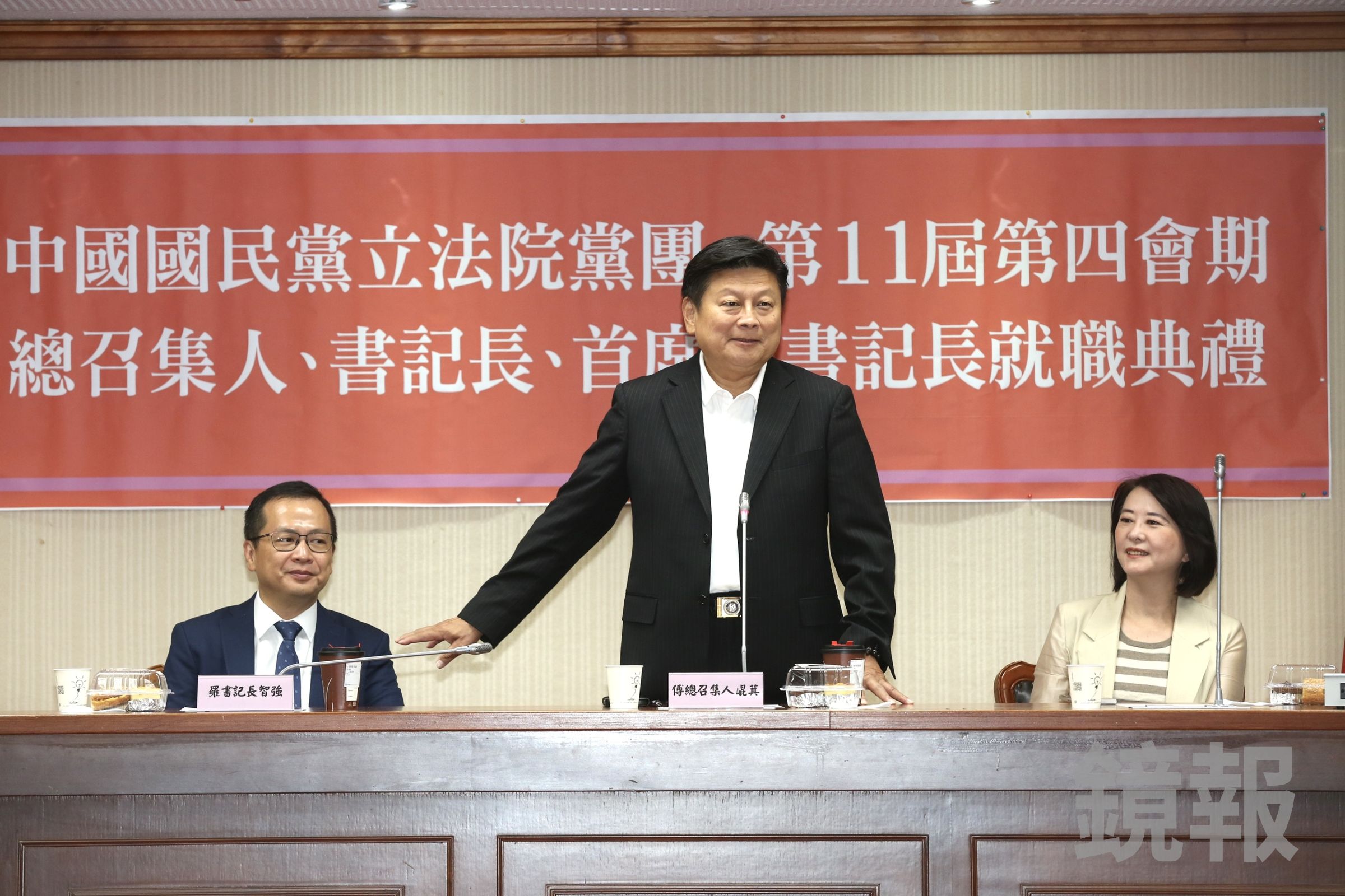 傅崐萁是否具參選黨主席資格一事引發討論。(鏡報董孟航)