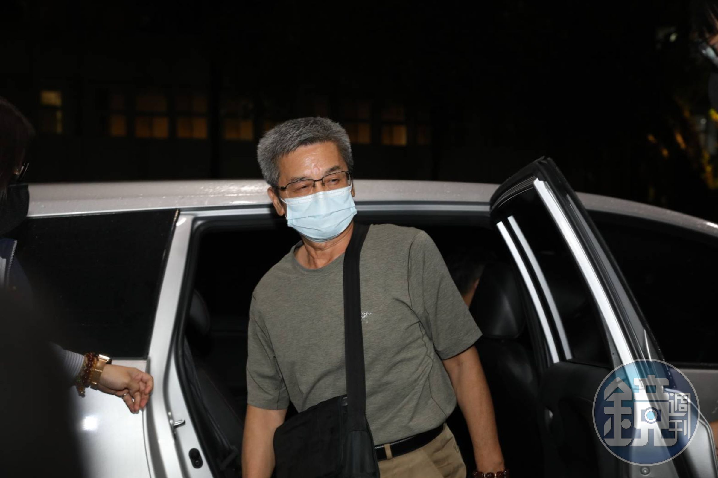 李文宗8月因為柯文哲政治獻金假帳風波被民眾黨開除黨籍,近日因京華城案涉嫌收賄被收押。