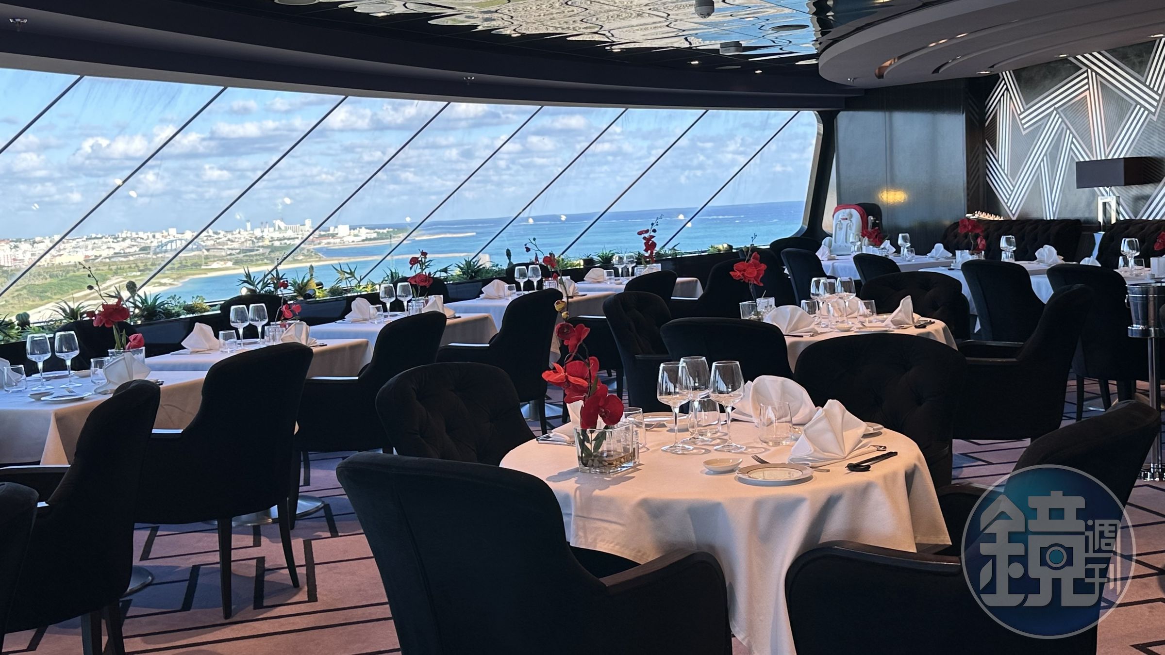 地中海遊艇會專屬餐廳是VIP會員的免費餐廳。