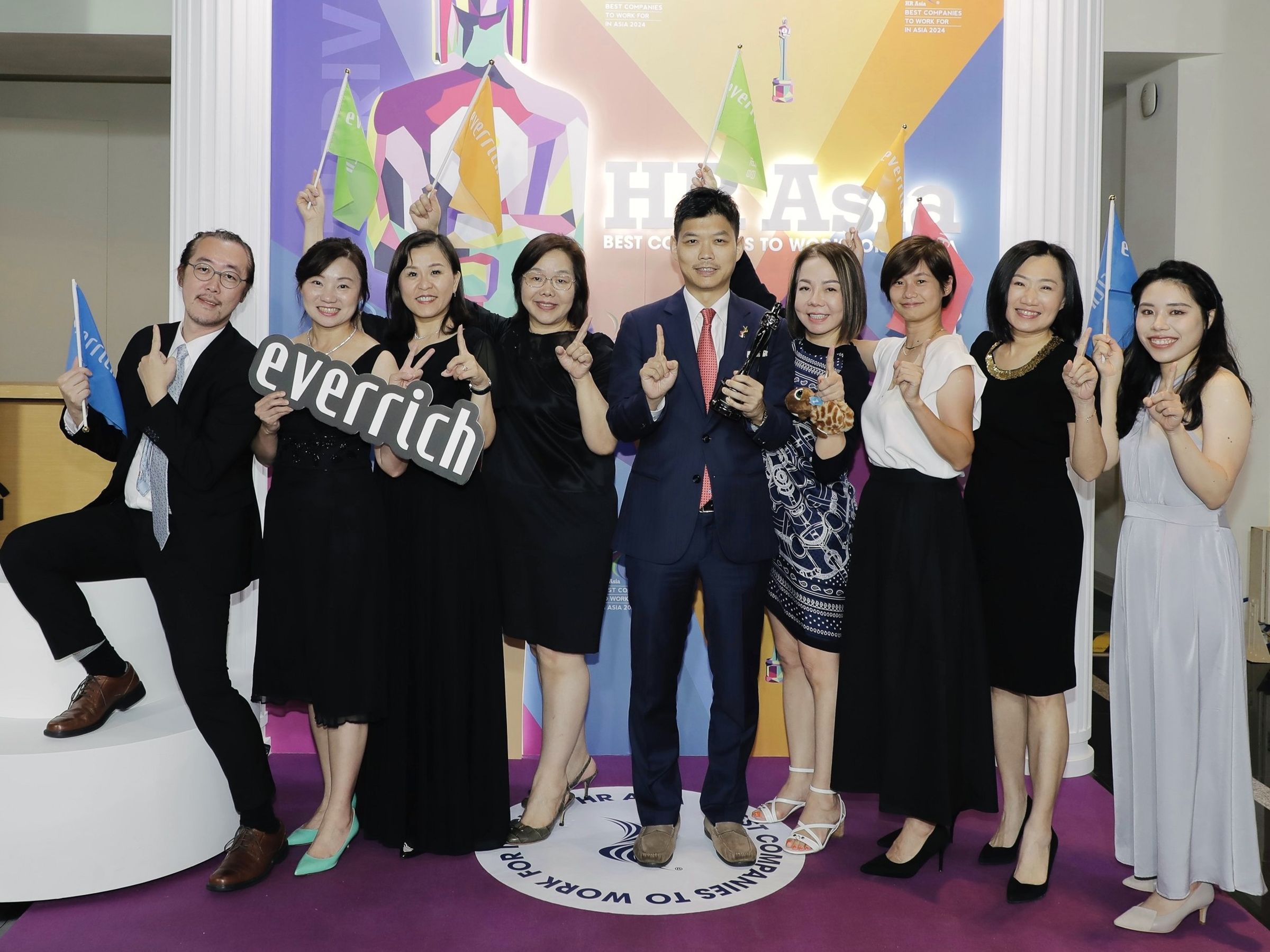 昇恆昌首次報名就榮獲亞洲最佳企業雇主獎肯定。（昇恆昌免稅商店提供）