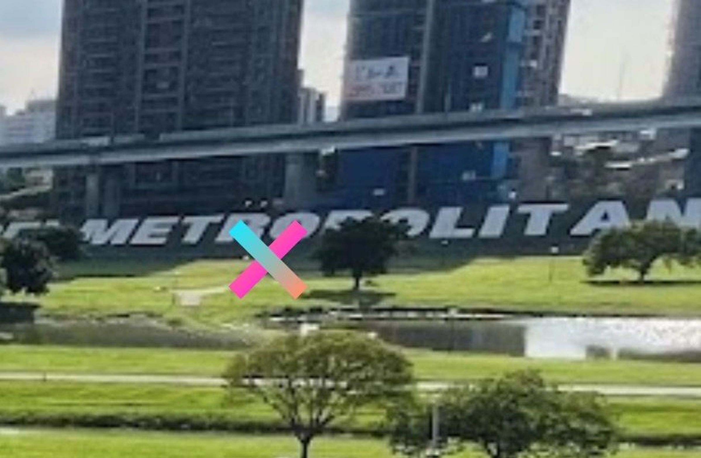 新北市議員彭佳芸表示,大都會公園有暴露狂出沒。標記處為民眾遭暴露狂騷擾之地點。(翻攝彭佳芸臉書)