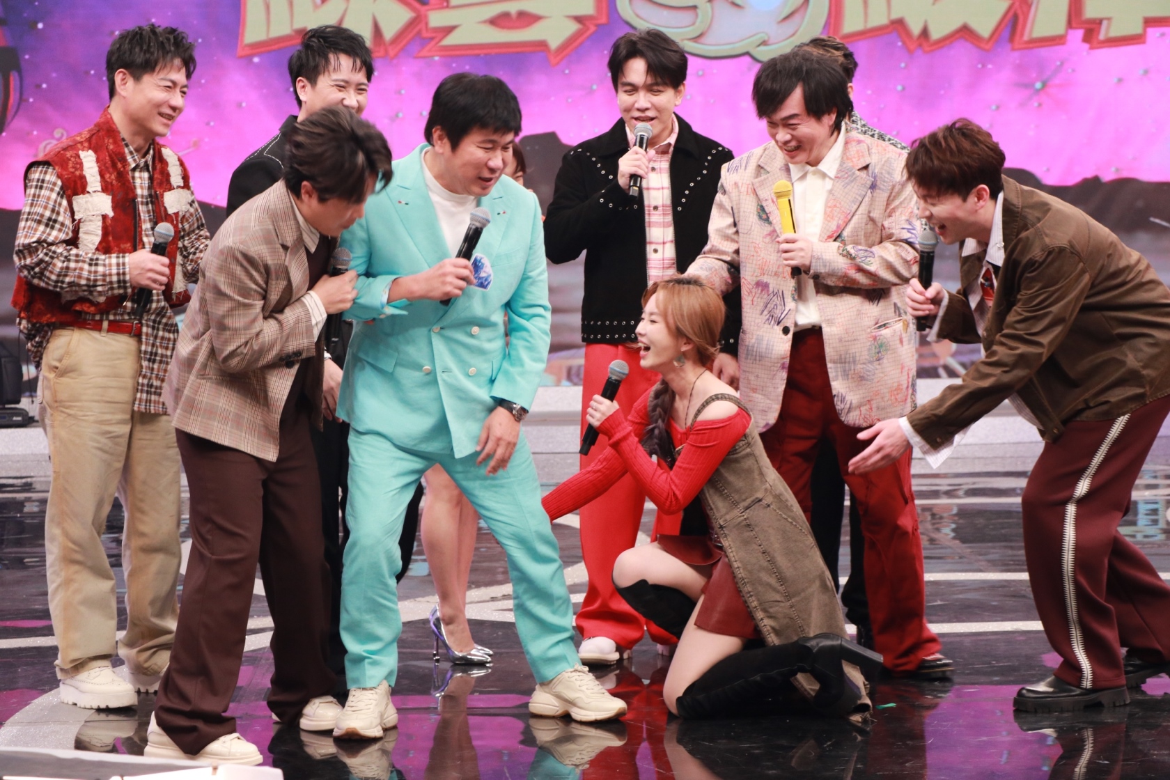 中視《綜藝一級棒》邀來綜藝天王胡瓜攜徒弟歐漢聲一同上節目宣傳「鑽石舞台之夜」演唱會。（中視提供）