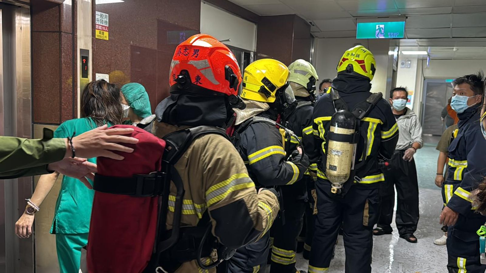 屏東東港安泰醫院3日清晨發生火警，釀成9死憾事。（取自屏東縣長周春米臉書）