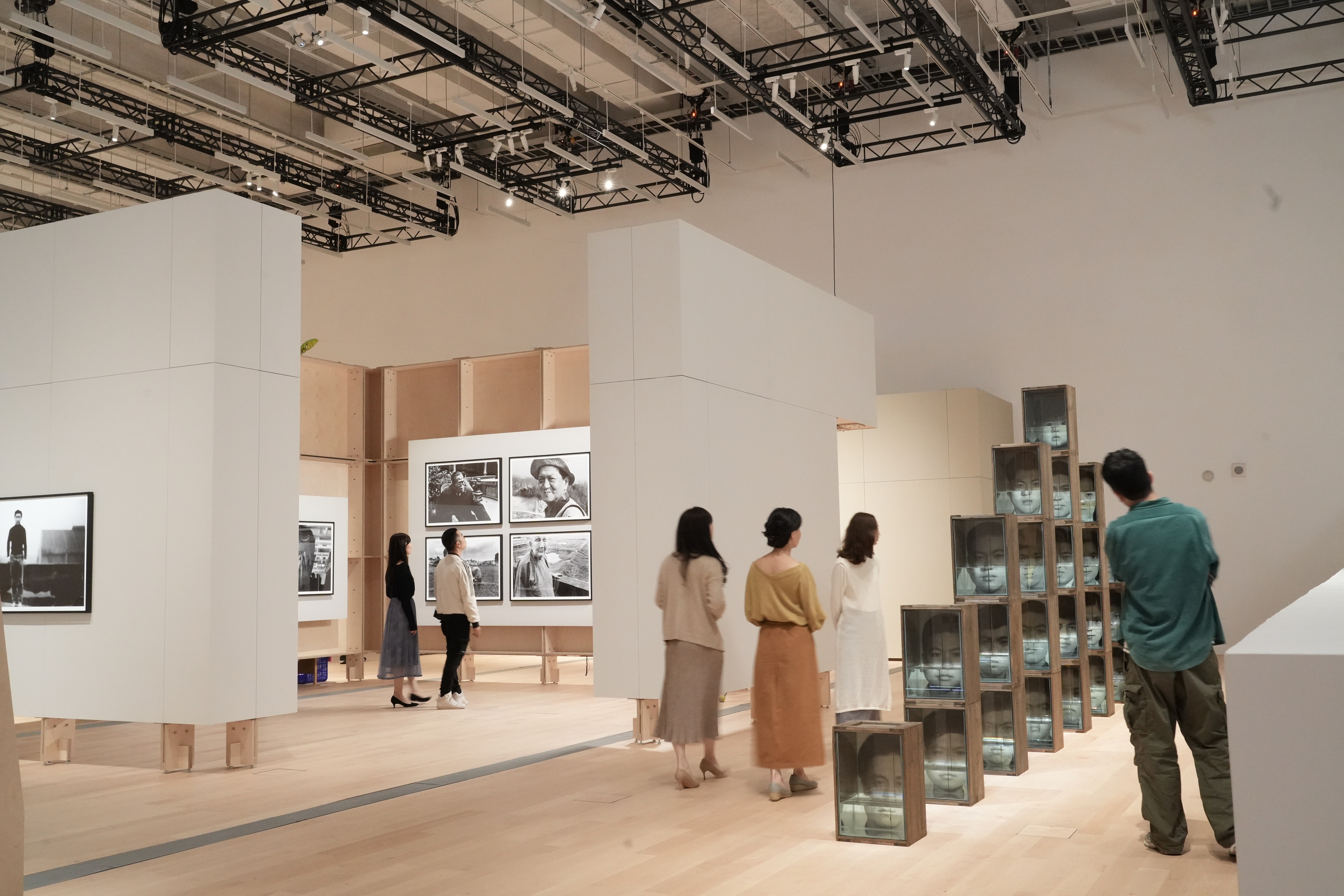 新北市美術館試營運期間展出「往來／照見」典藏研究展。（新北市文化局提供）