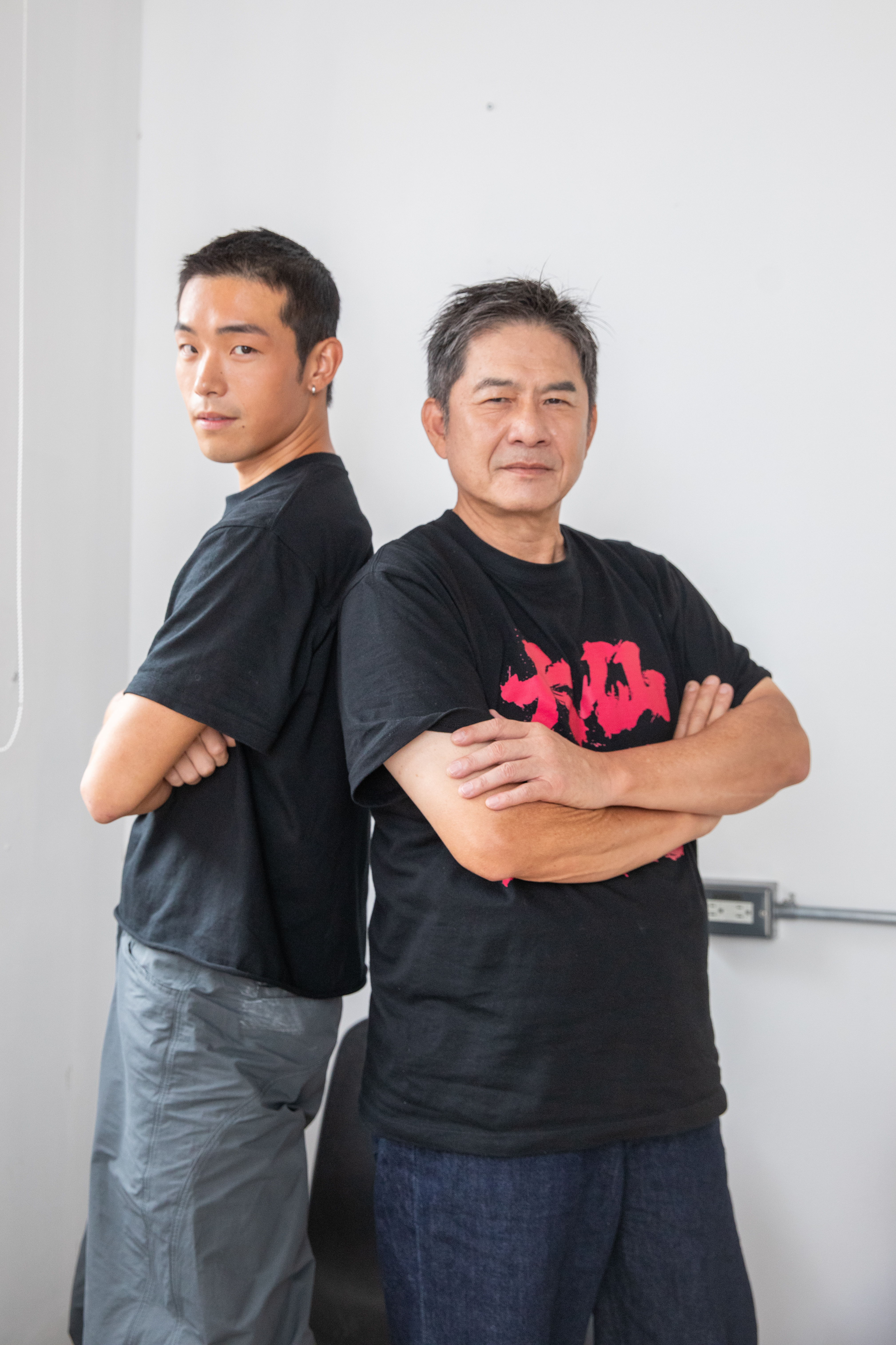 洪都拉斯不時提醒牧森要從角色抽離，他且為牧森加強台語台詞的訓練。