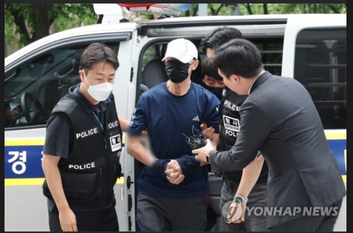 南韓1名60多歲男子只因不滿離婚訴訟結果就要縱火報復社會。（翻攝自臉書@연합뉴스）