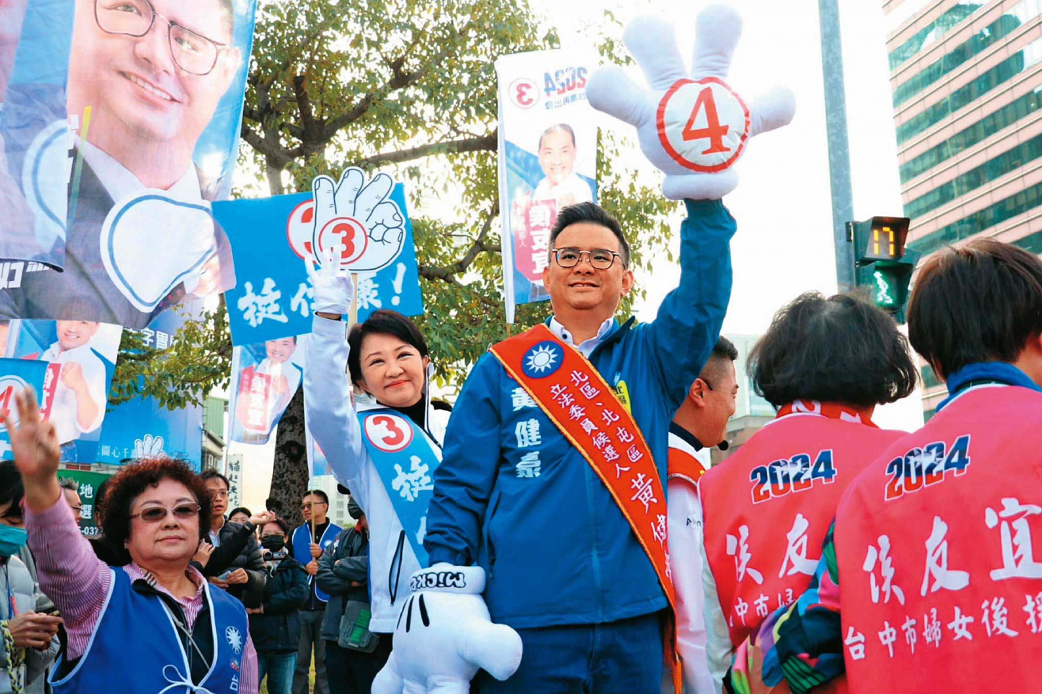 國民黨推派青年台中F4首度挑戰立委選舉，除了林家興惜敗之外，其他3人皆當選。圖為黃健豪。