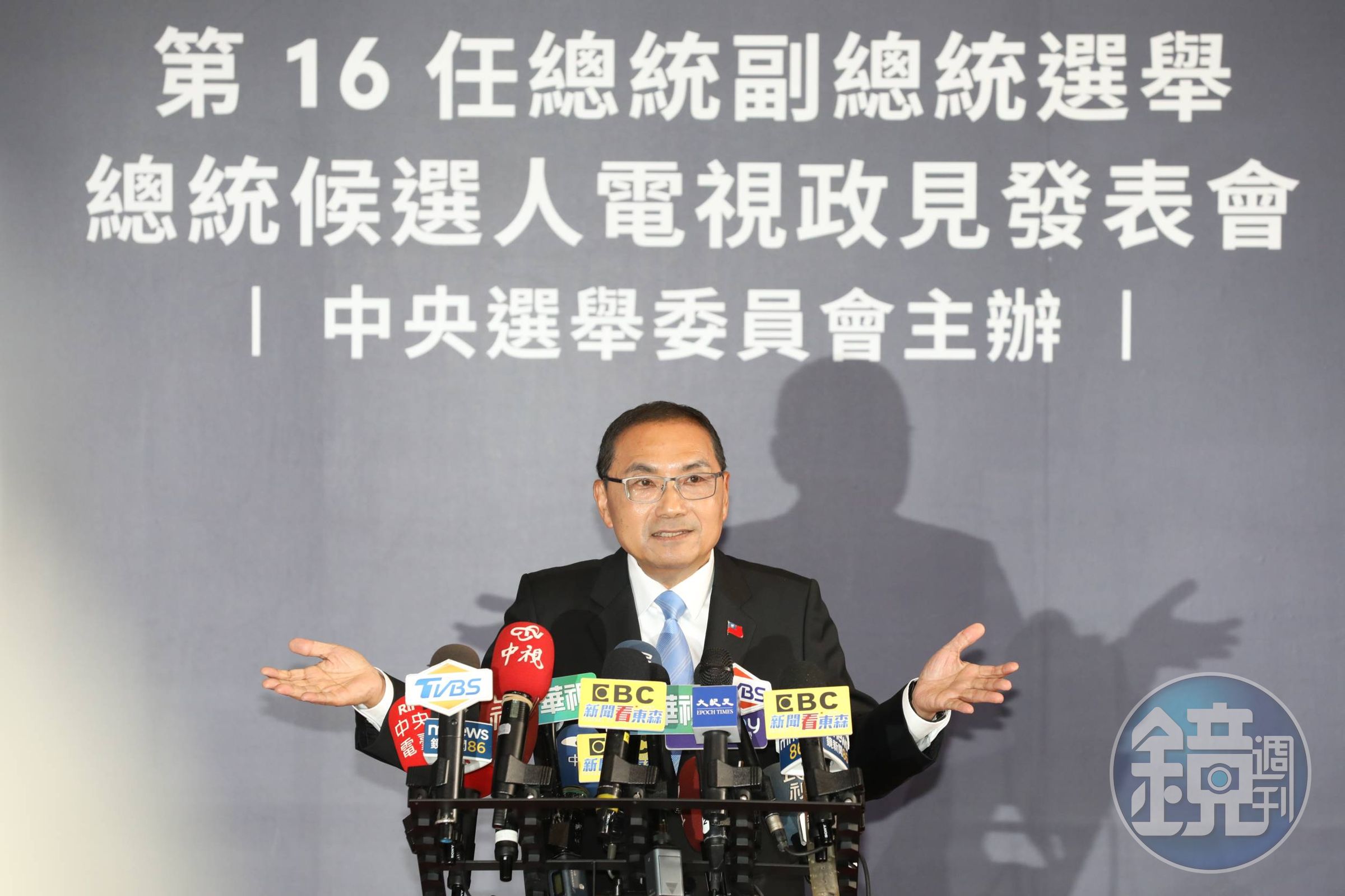 侯友宜在政見會中提到政府不承認開放10萬名印度移工，勞動部重申這是假訊息。