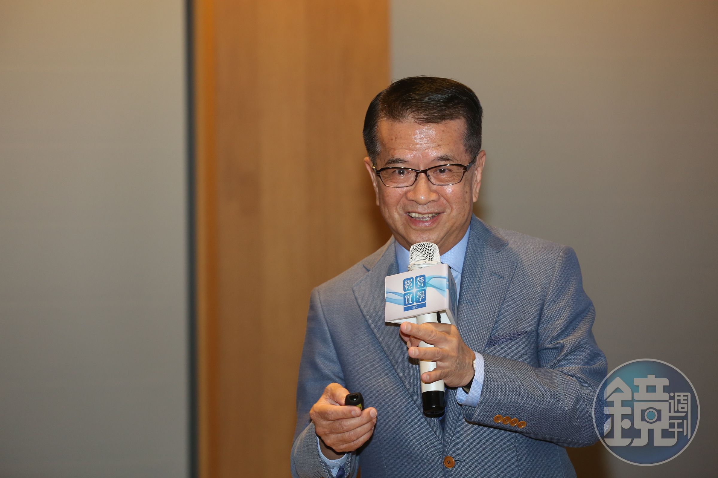 徐重仁今天再度po文,強調自己從來不屬於任何政黨,也無意替哪一個政治立場發聲。(本刊資料照)